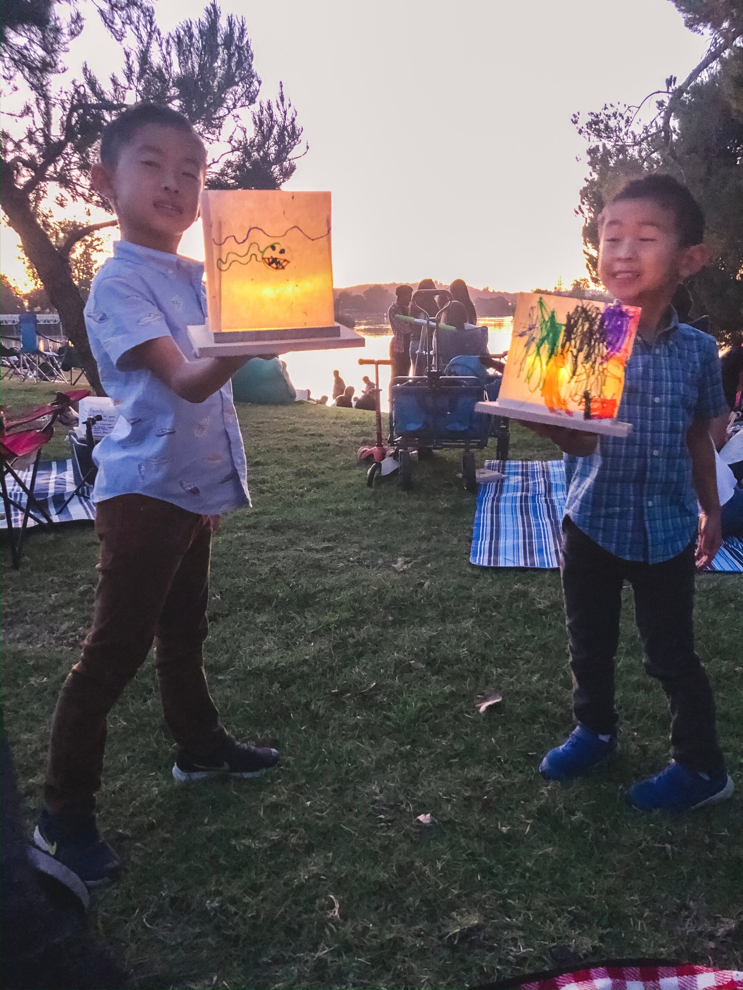  Hello Rascal Kids at Water Lantern Festival 