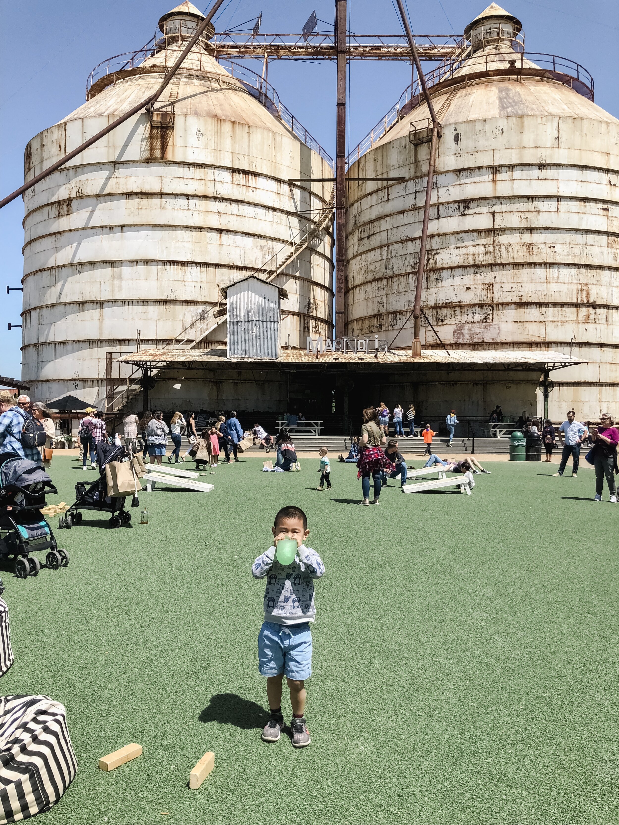 Visiting the Silos and Magnolia Market with Kids