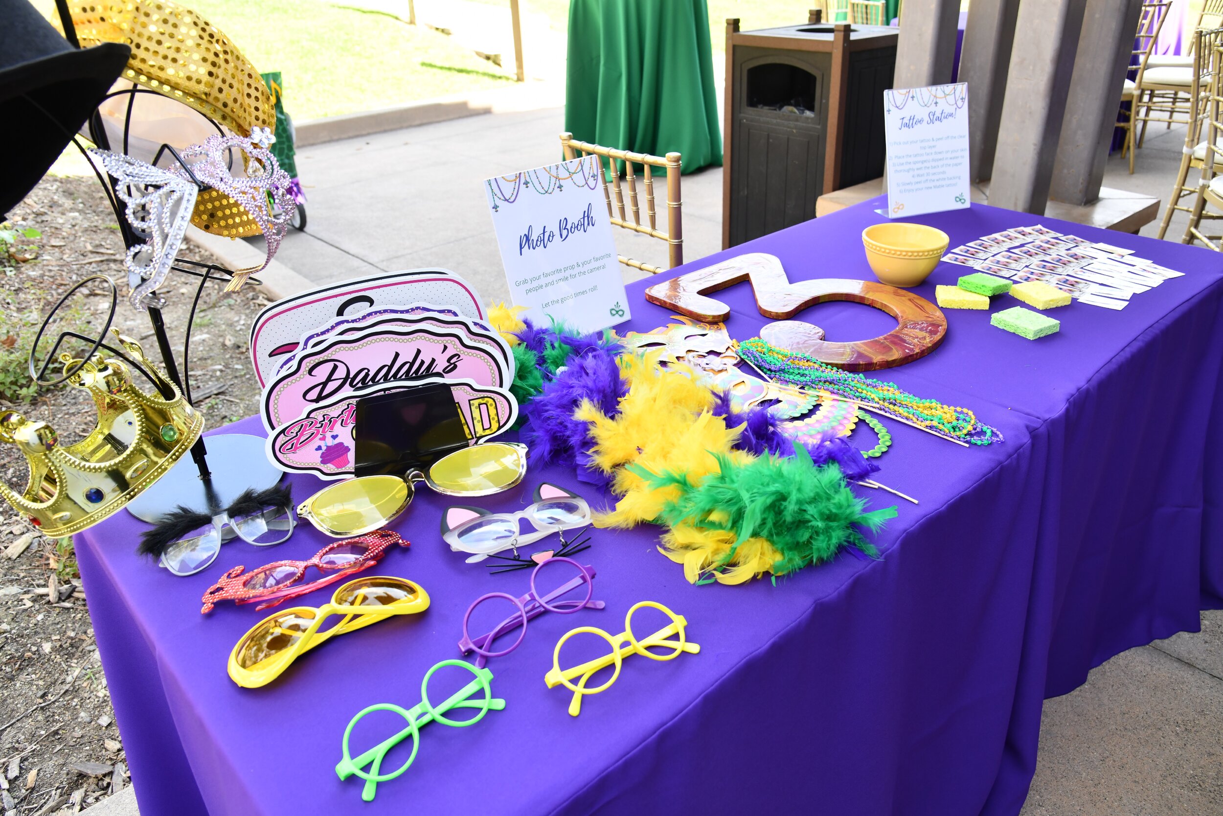 Mardi gras party themed decorating ideas 