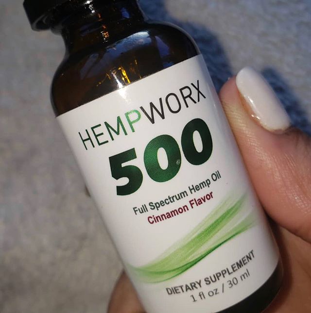 Living in California, we have had the luxury of being able to receive CBD oil. It helps with cramps, sleep, eating, pain and sooooo much more! We are soooo happy to have @ms.queen.of.hempworx.cbd who sponsored the B.O.S.S Charity Fashion Show be ther