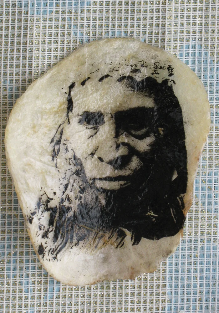 Alejandro Tello Basurco, Diaspora 1 , 6 x 5.4 cm, screenprint on potato chip, 2016