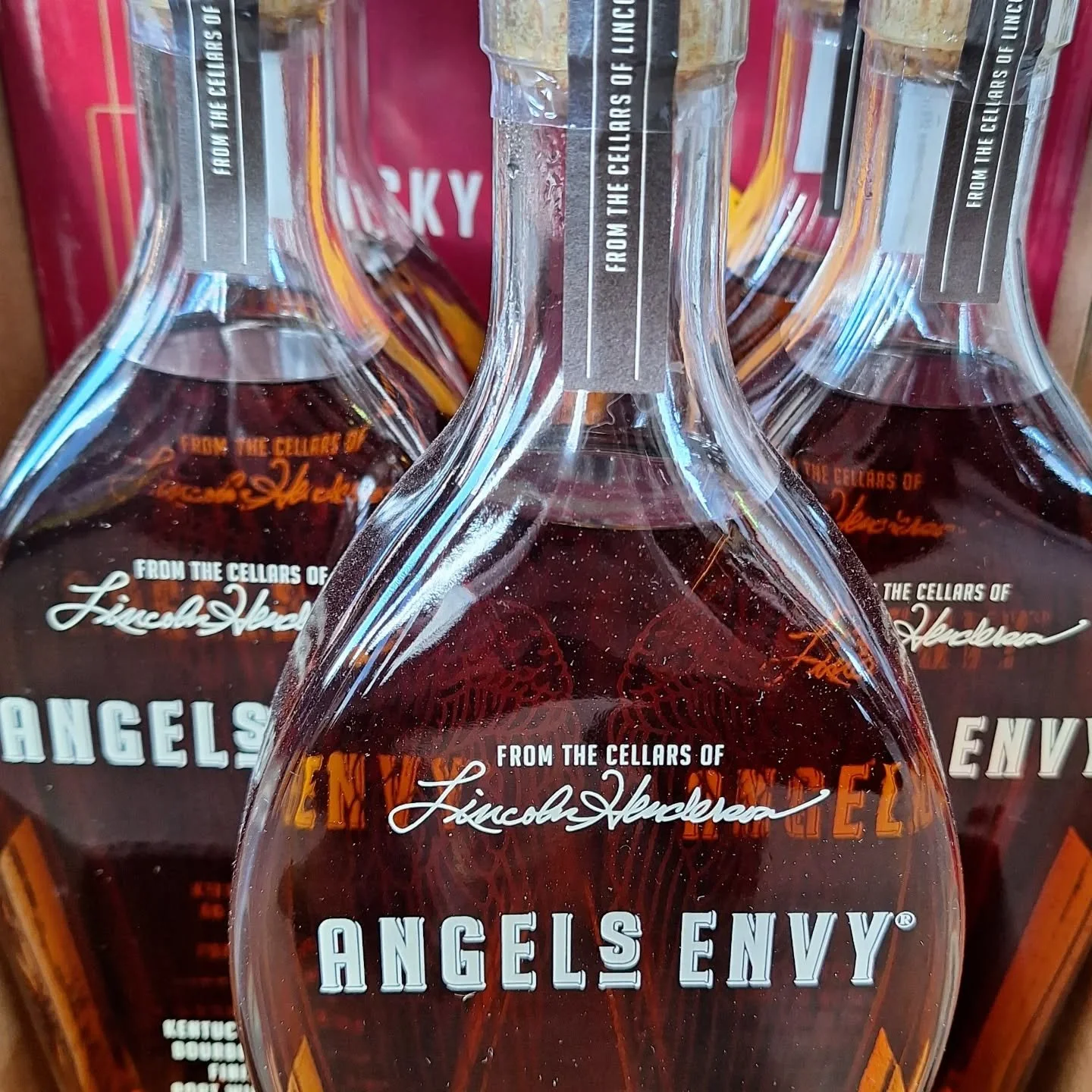On Saturday 2/21, we'll have a sampling of @angelsenvy's fantastic #whiskey from 4-7pm. Prep your night with some delicious spirits. #ontherocksliquor #lawrenceks