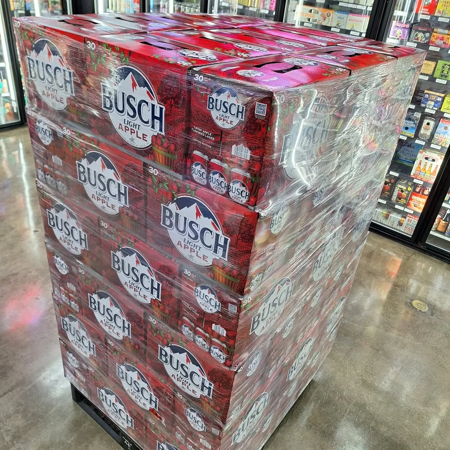 Y'all asked all weekend when we'd have @buschlight apple again. The answer is RIGHT NOW. Limit one 30-rack or 12-pack per customer. See you soooooon ... #bapple #ontherocksliquor #lawrenceks