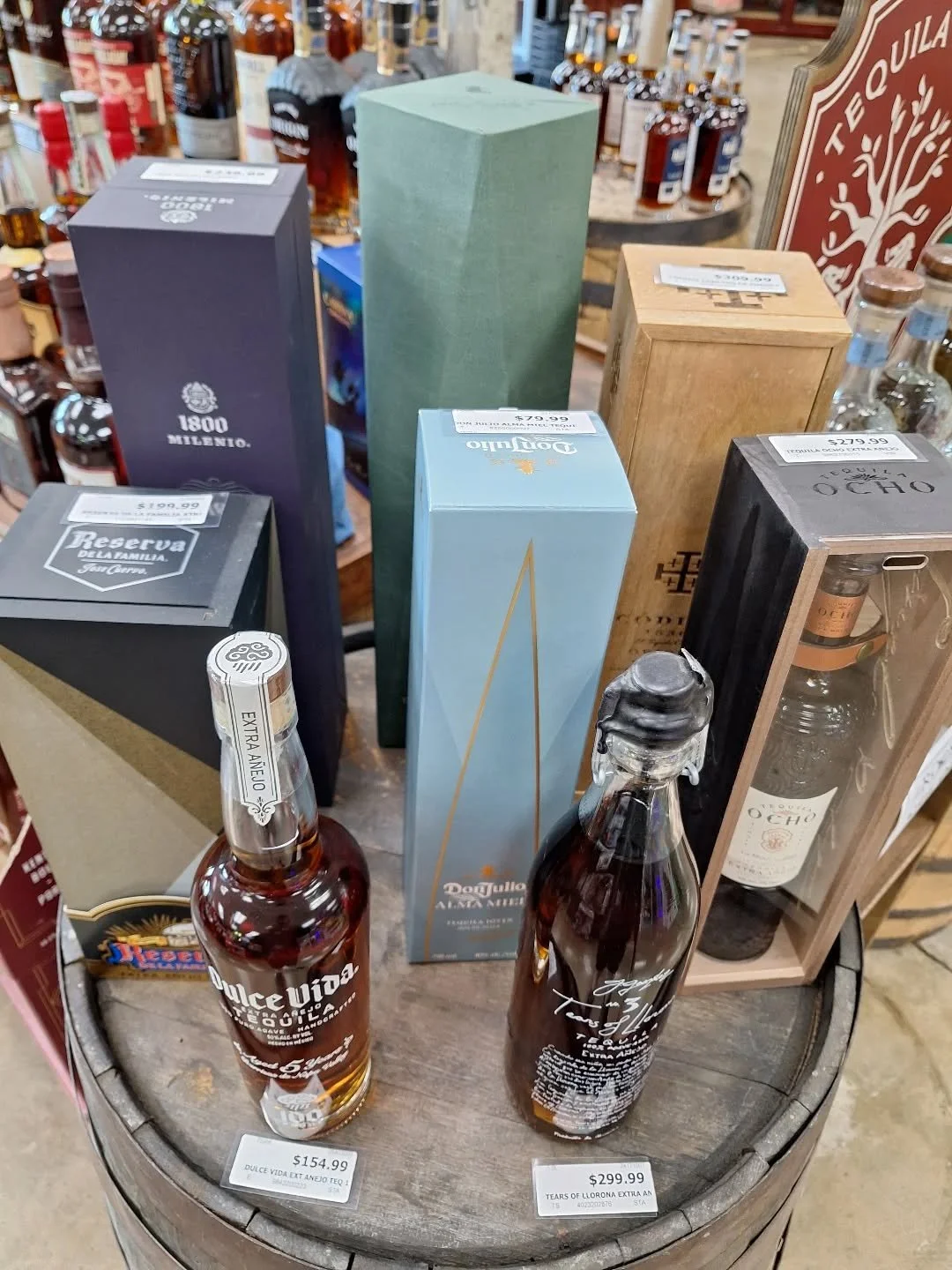 Elevate your #cincodemayo with some top-shelf tequila &amp; mezcal offerings from @1800tequila, @dulcevidatequila, @tequilaocho, @codigo1530, &amp; more. #ontherocksliquor #lawrenceks