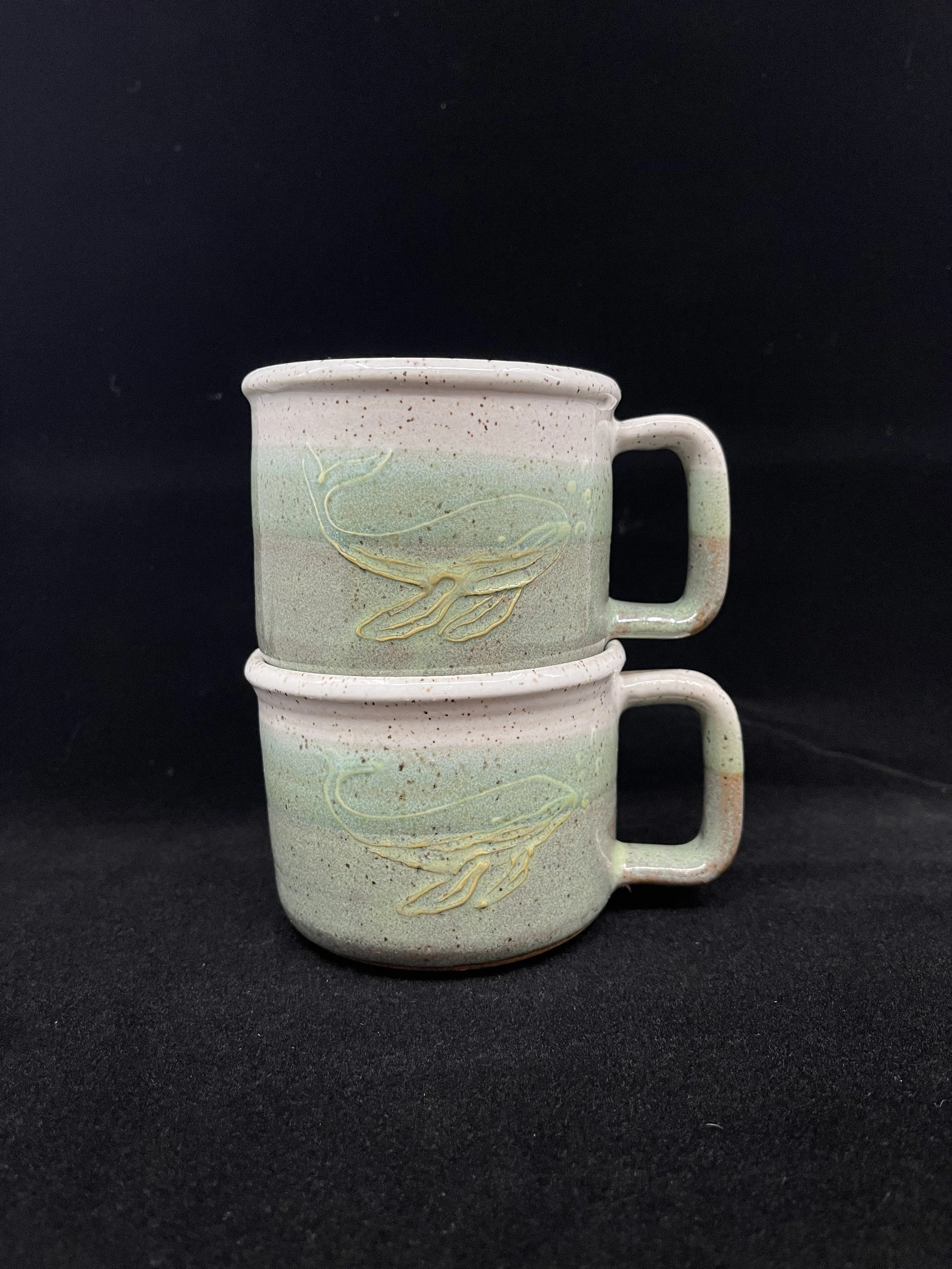 Medium Lillypad Slip Whale Camper Mug