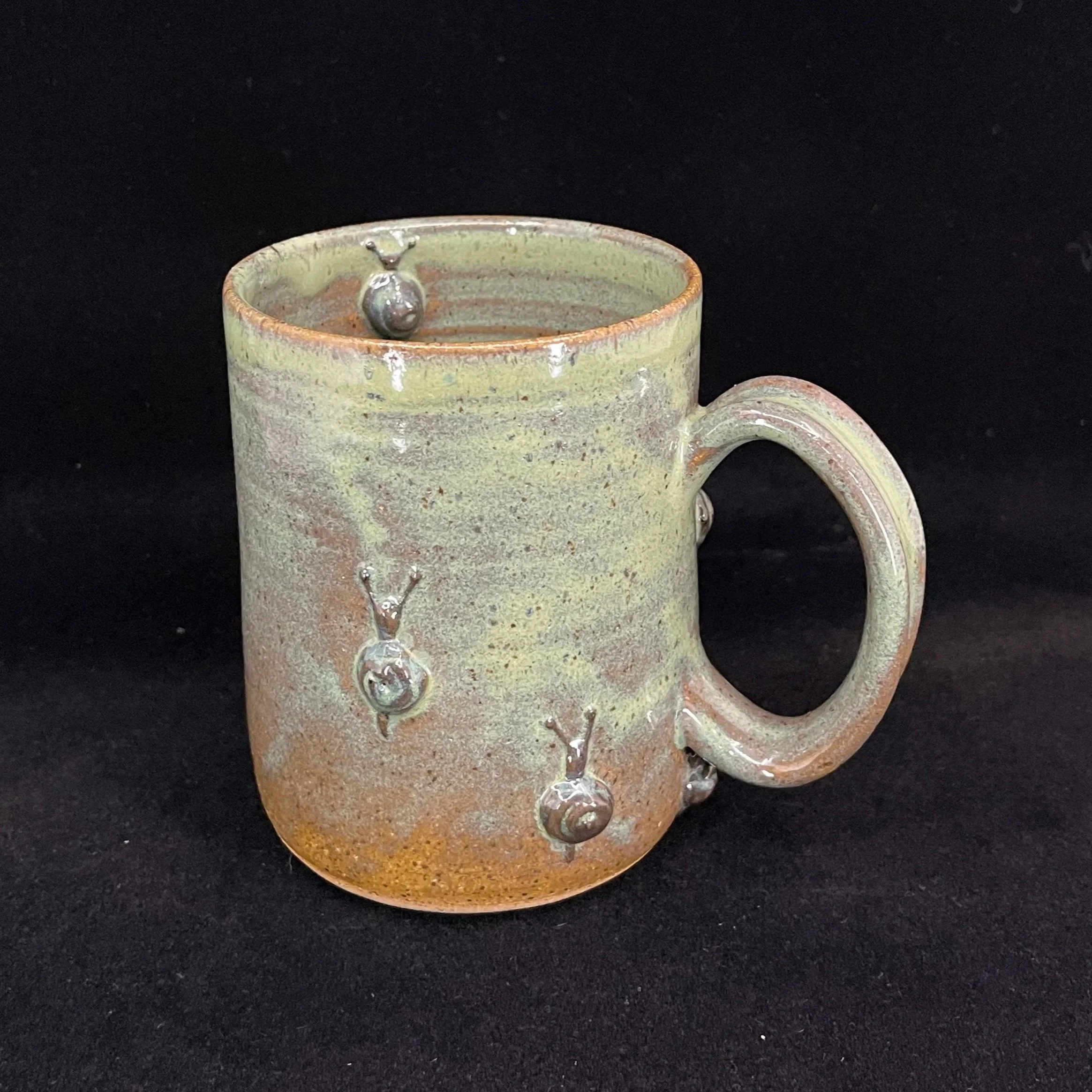 Large Mossy Slip Snail Mug