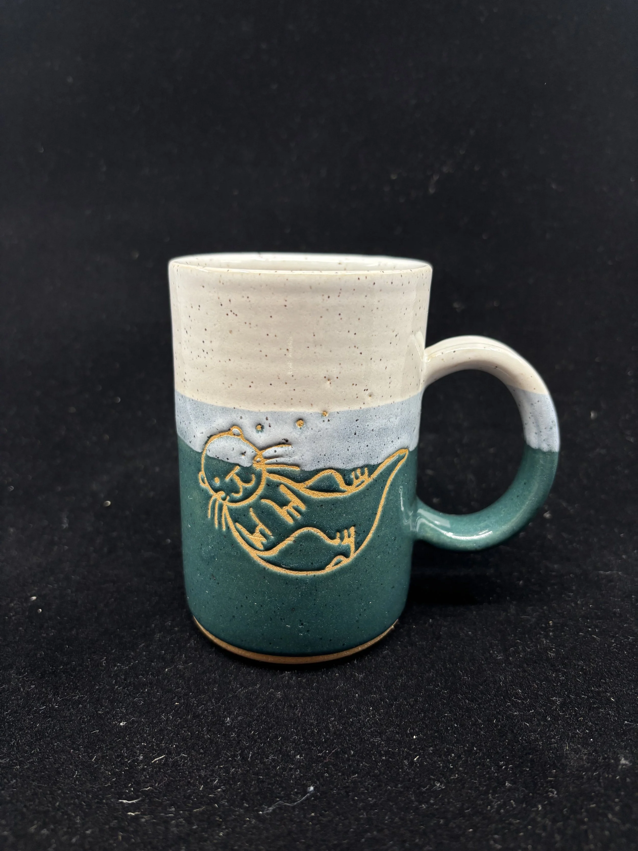 Large Seashore Otter Mug