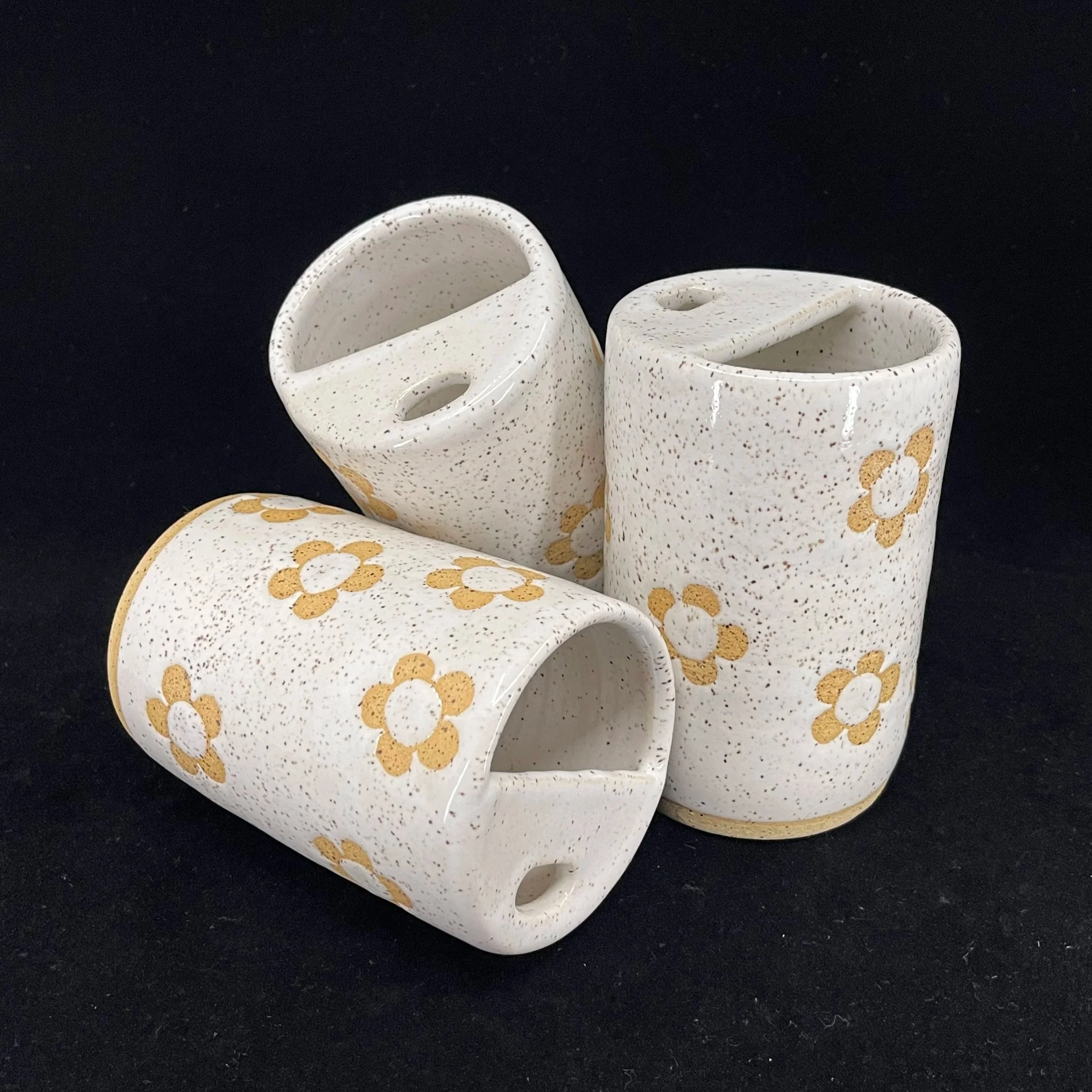 Medium Daisy Sippy Cup