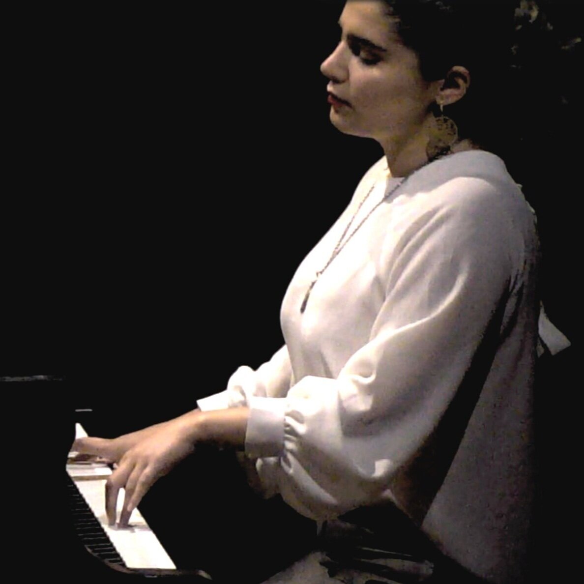 Homa Samiei (piano)