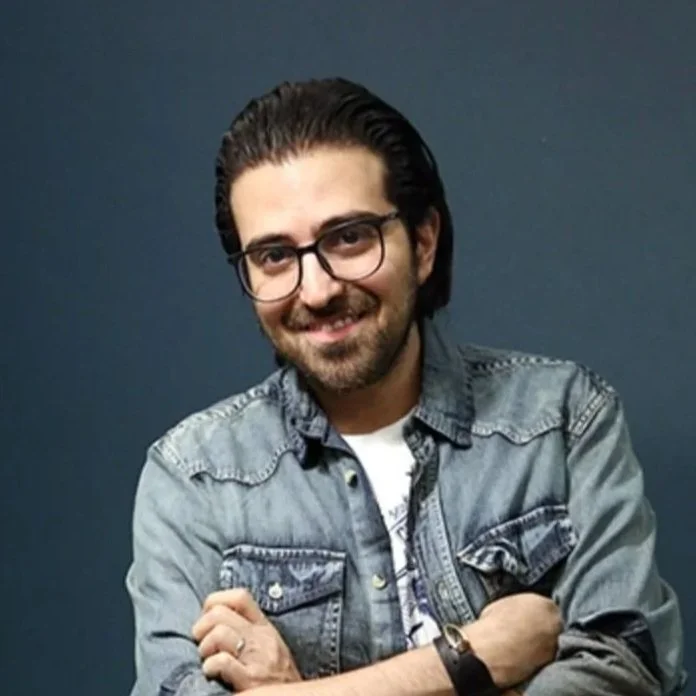 Arash HazhirAzad (Piano, Theory, Harmony)