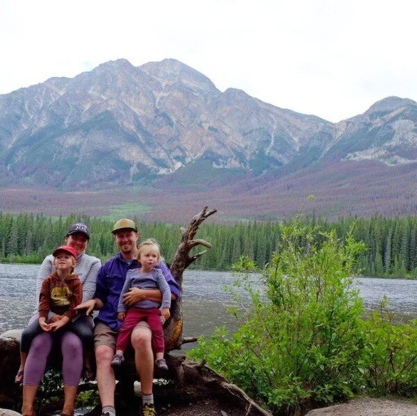 pyramid island jasper national park.jpg