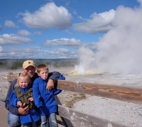 One Day Yellowstone National Park Itinerary | Boundless Bakers
