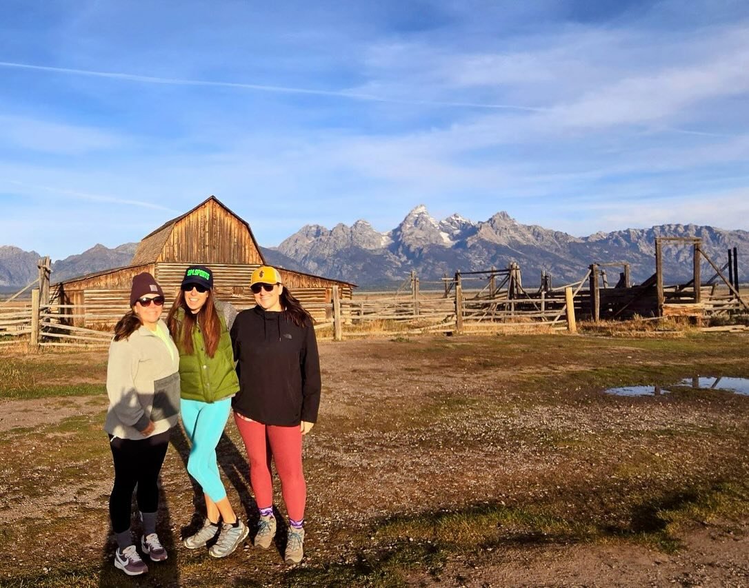 It&rsquo;s hard to leave my family and take time for myself. But these ladies and these views make it much easier. What a magical place with magical women.
⛰️ 🐻🕷️🦌✨