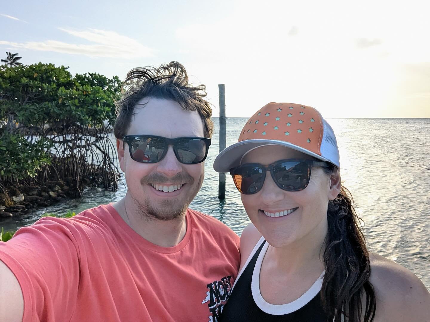 10 years of marriage celebrated with diving, biking, relaxing, reading, eating, drinking, sleeping, yogaing in paradise. Feeling rejuvenated and ready for the next 10. &hearts;️
🦈 ☀️ 🏝️ 🚲 🧘&zwj;♀️ 👩🏻&zwj;❤️&zwj;👨🏼