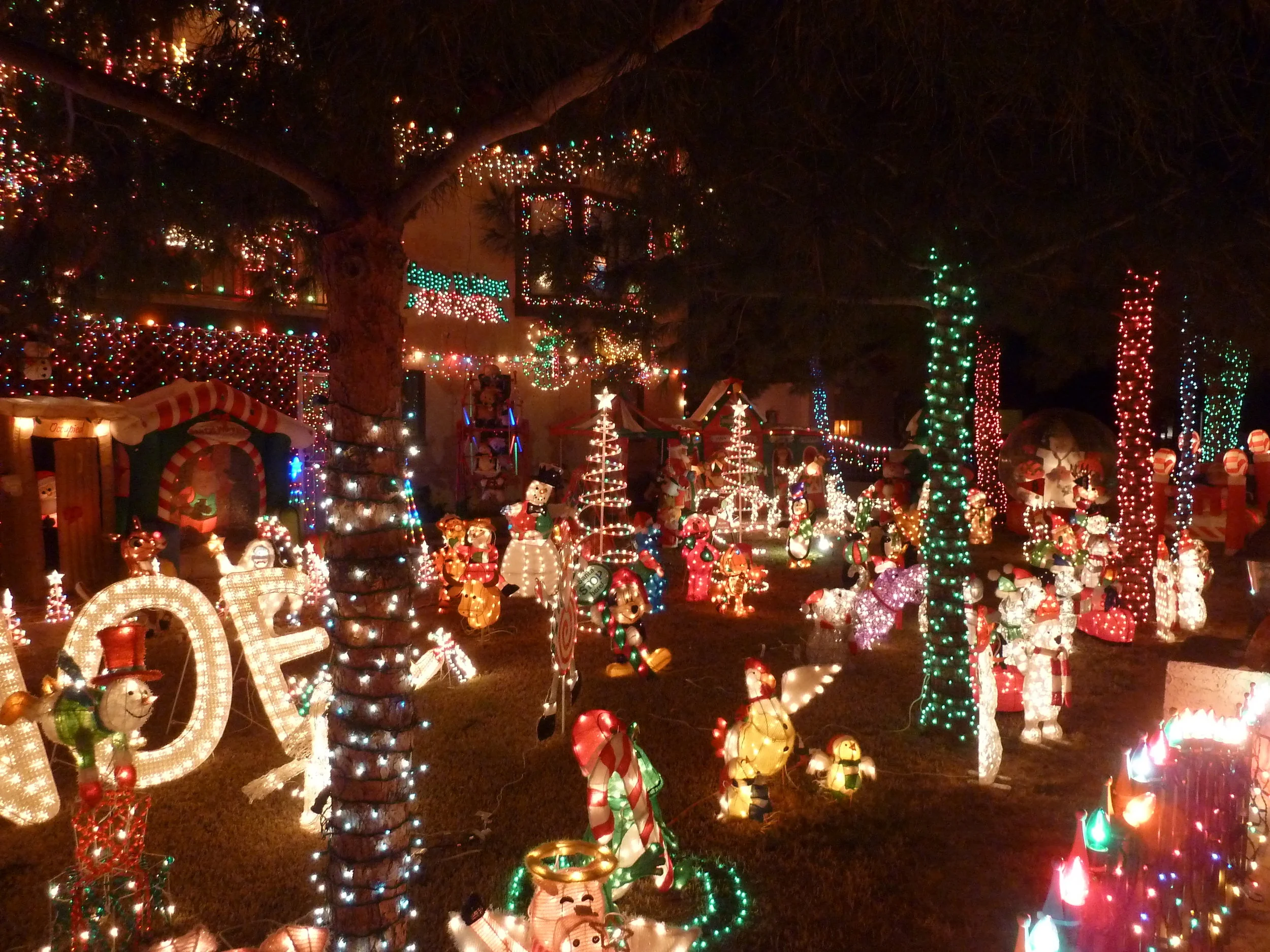 2018 Annual Holiday Lights Contest