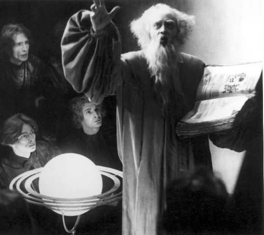Wise old Faust.