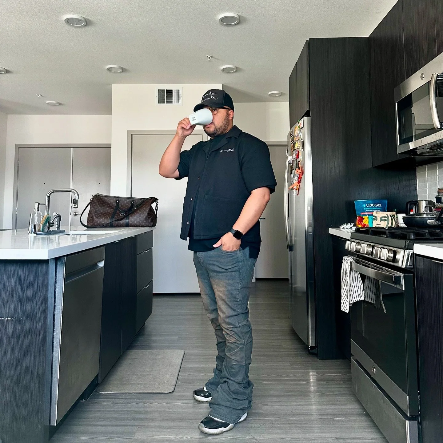 Black coffee, black clothes, bold confidence. Fashion fueled by caffeine. 🖤☕️