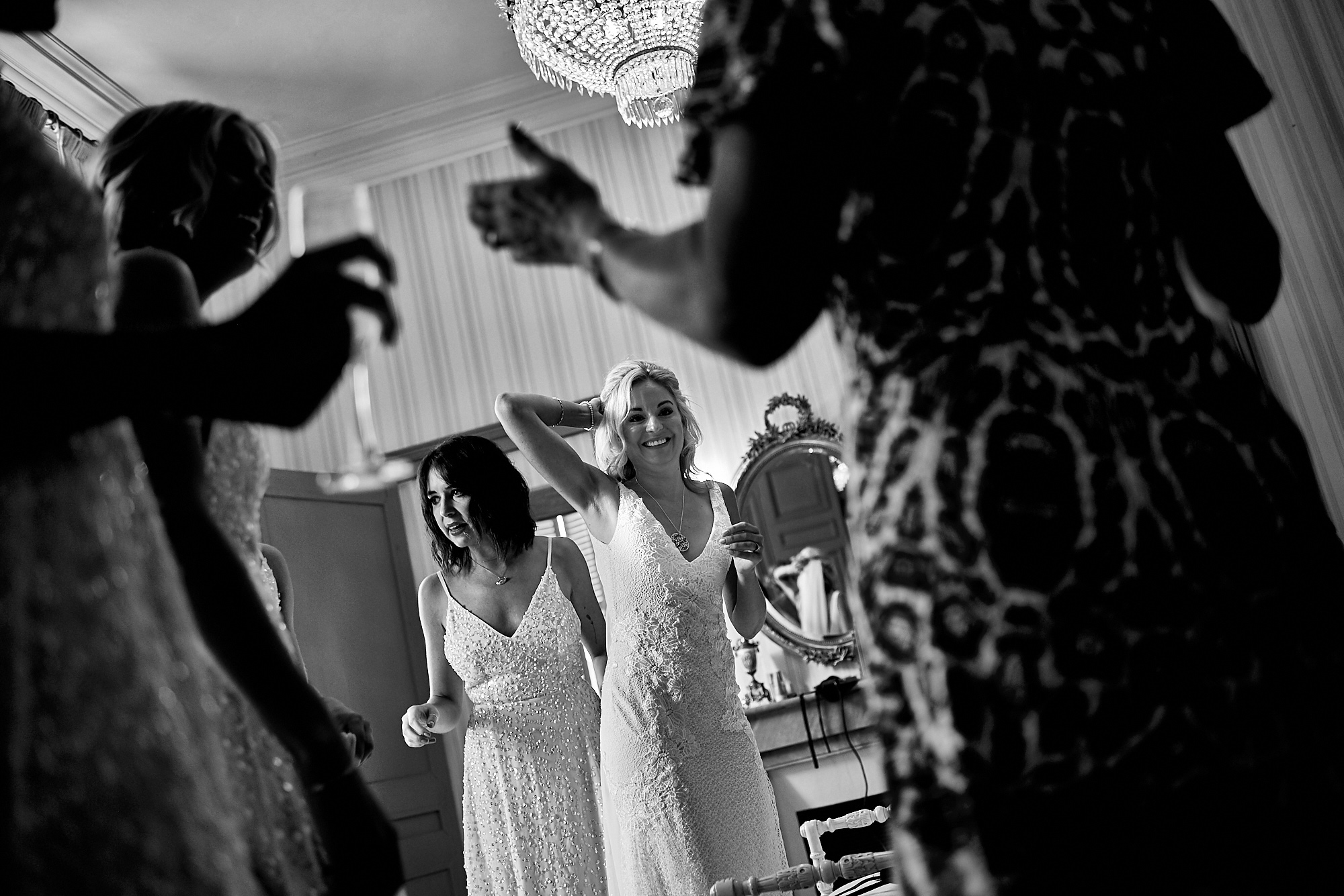 Wedding at Chateau la Durantie Dordogne, France. Wedding photographer in Clermont-Ferrand Bordeaux