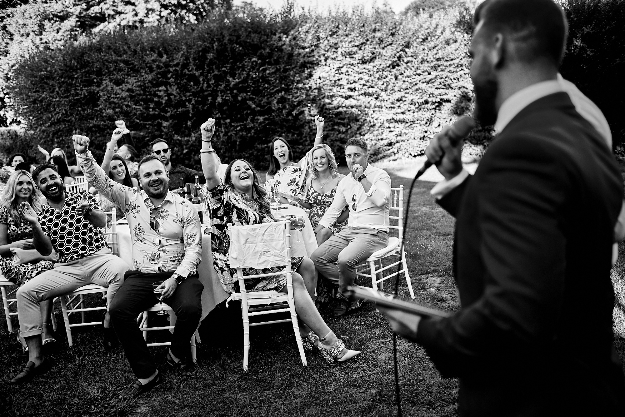 Wedding at Chateau la Durantie Dordogne, France. Wedding photographer in Clermont-Ferrand Bordeaux
