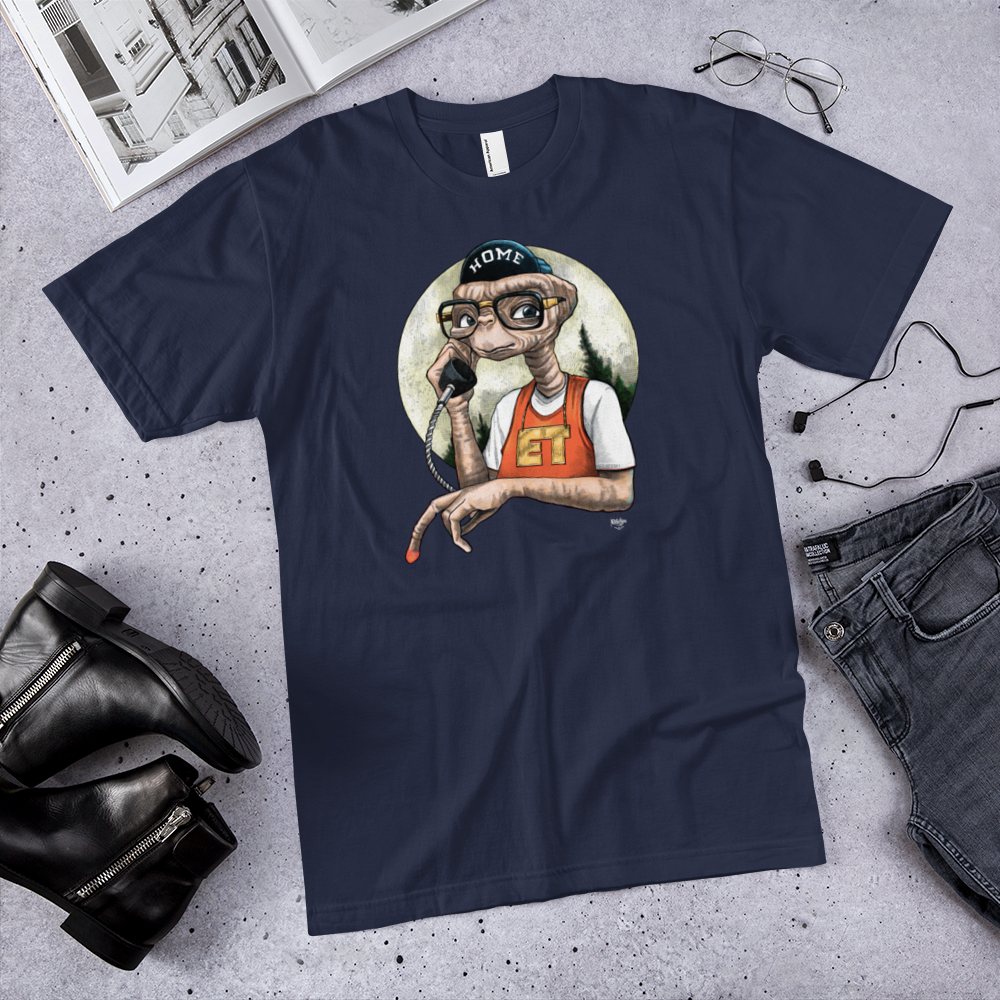 ET5-White-Signature_mockup_Front_Flat-Lifestyle_Navy.png