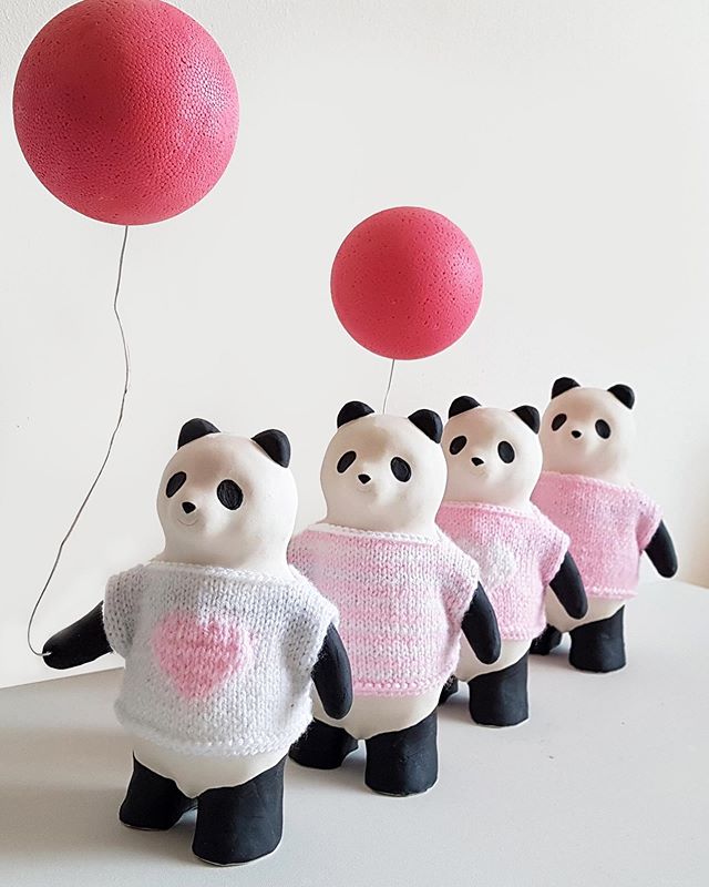 My exhibition starts on 13.8.2019 at Galerie Pleiku in Berlin, Germany 🇩🇪! Please welcome. 
Panda friends wearing various T-shirts / Ceramic, wool knitting, iron, styrofoam / panda 16 x 12 x 8 cm /T-shirts 9 x 7 x 7 cm / pink balloon 🎈 8 x 8 x 8 c