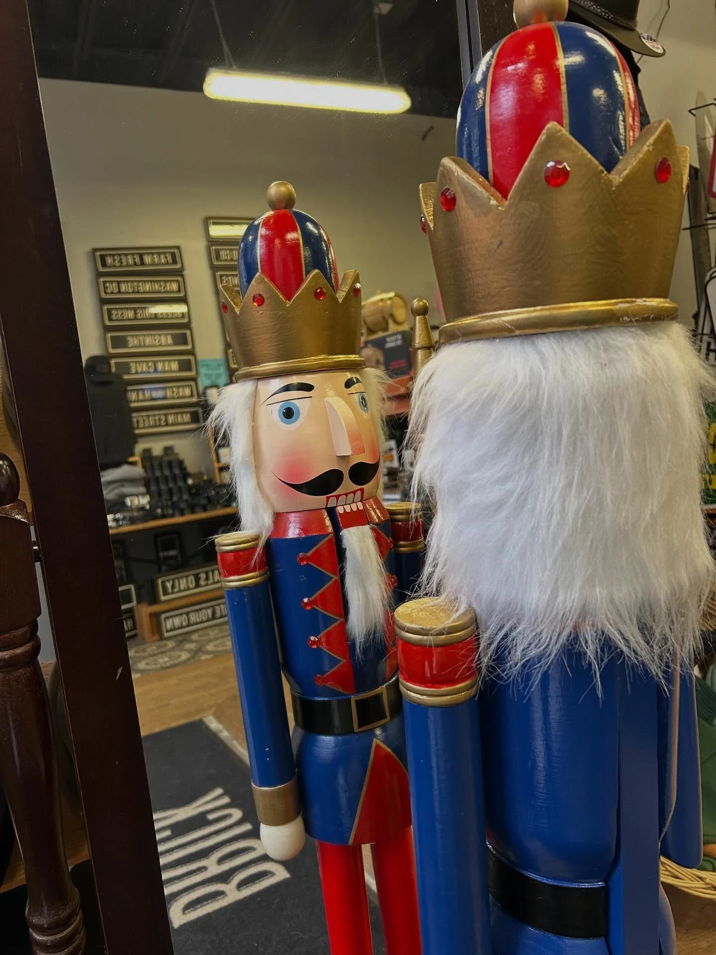 Gave myself a long, serious look in the mirror&hellip; and confirmed: yes, it&rsquo;s absolutely time for Christmas decorations. 🎄😌