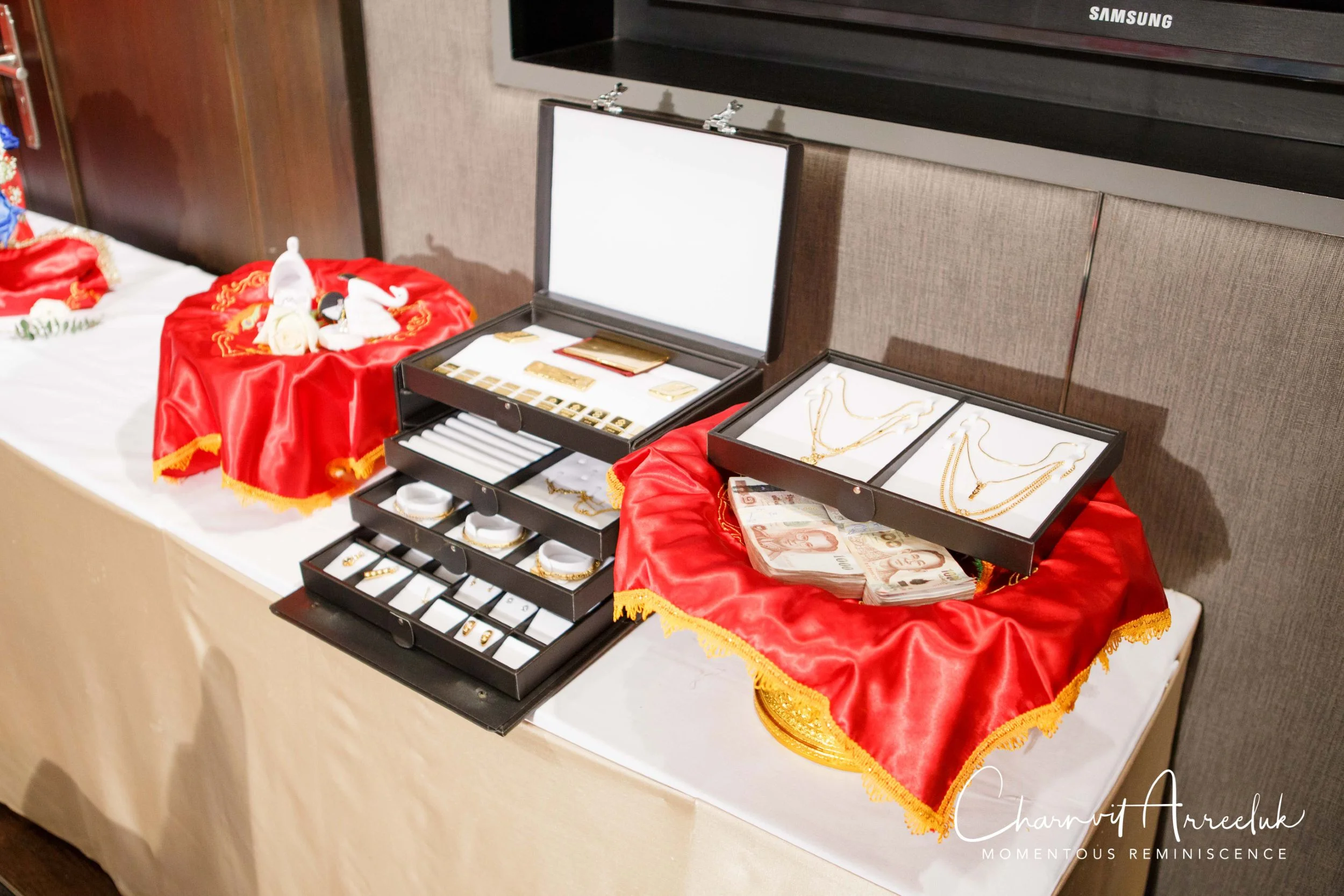Gae Vit Engagement-18_Resize.jpg