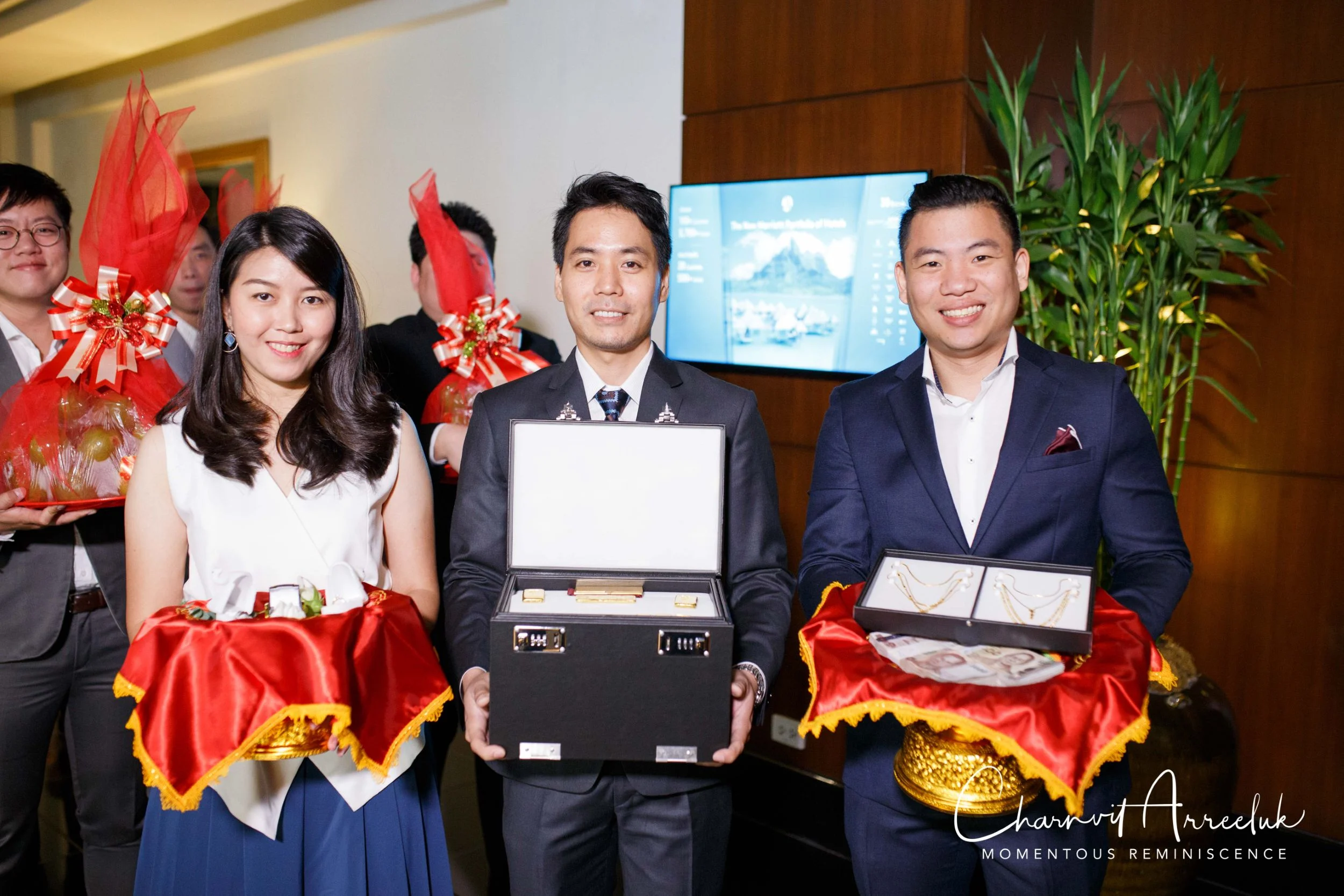 Gae Vit Engagement-66_Resize.jpg