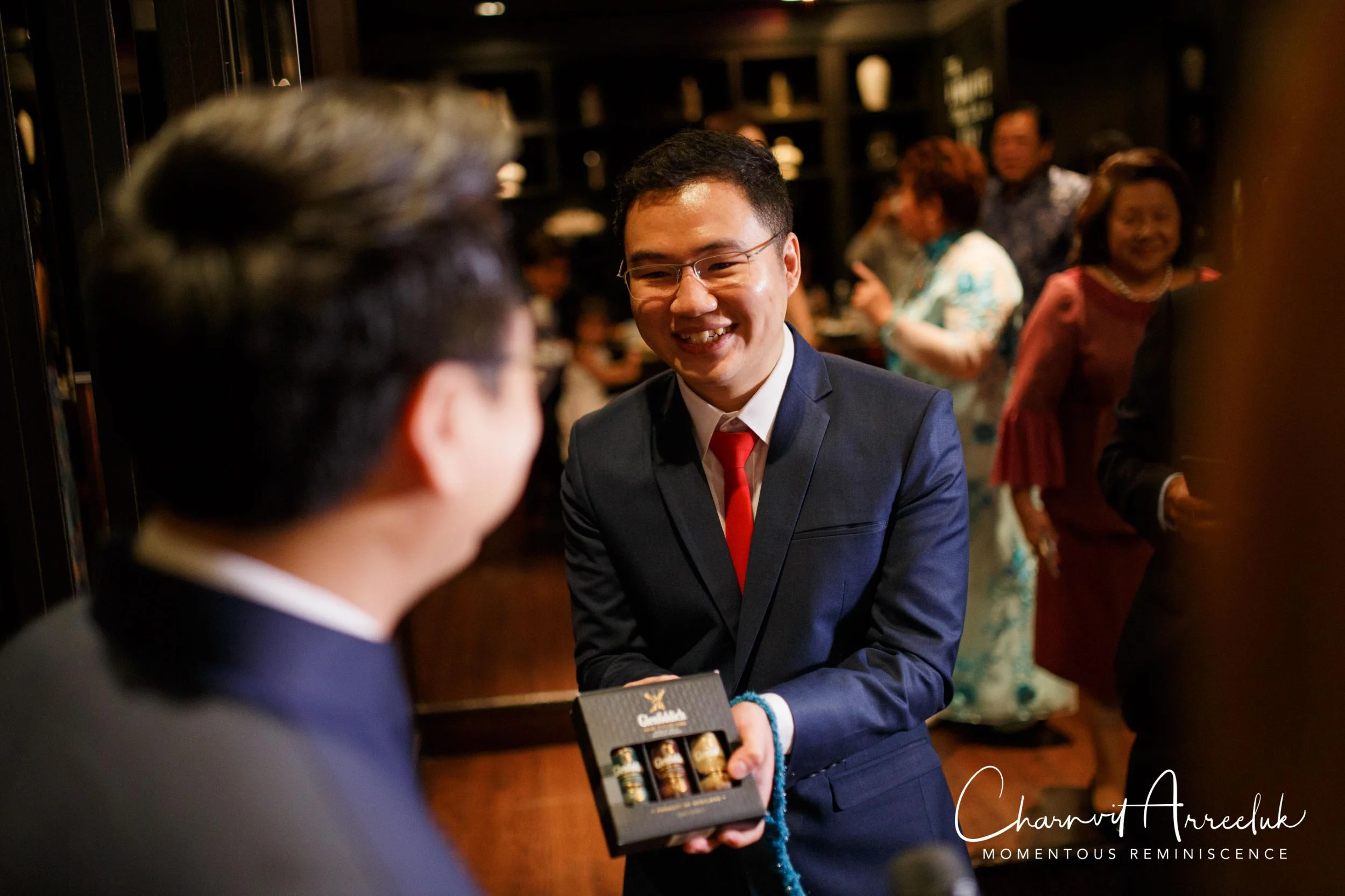 Gae Vit Engagement-208_Resize.jpg