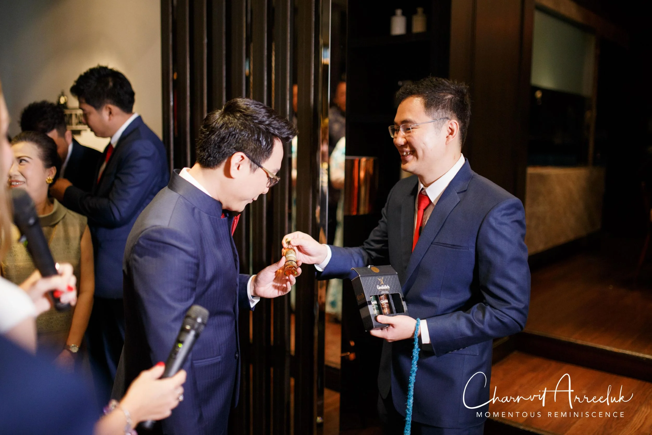 Gae Vit Engagement-211_Resize.jpg