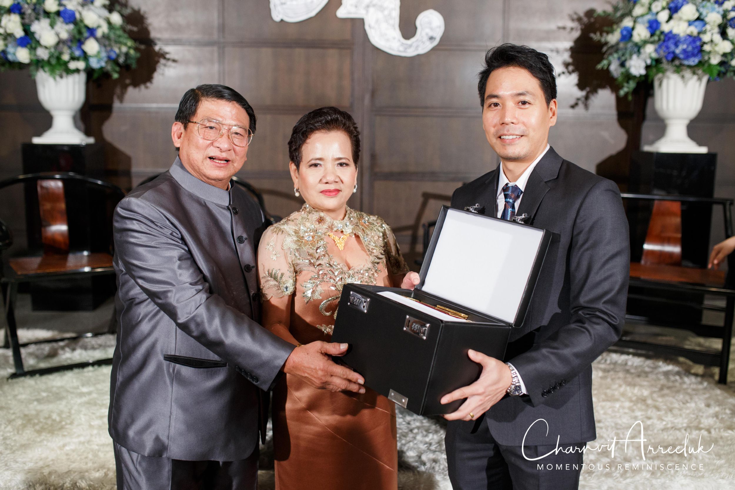 Gae Vit Engagement-261_Resize.jpg