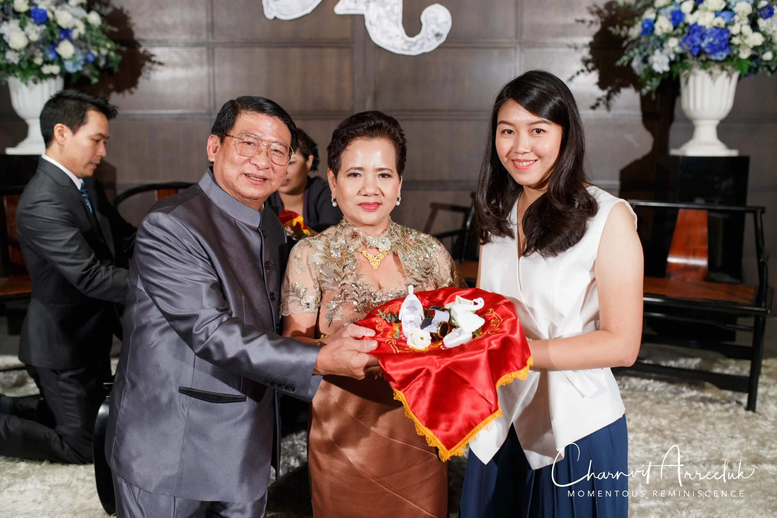 Gae Vit Engagement-266_Resize.jpg