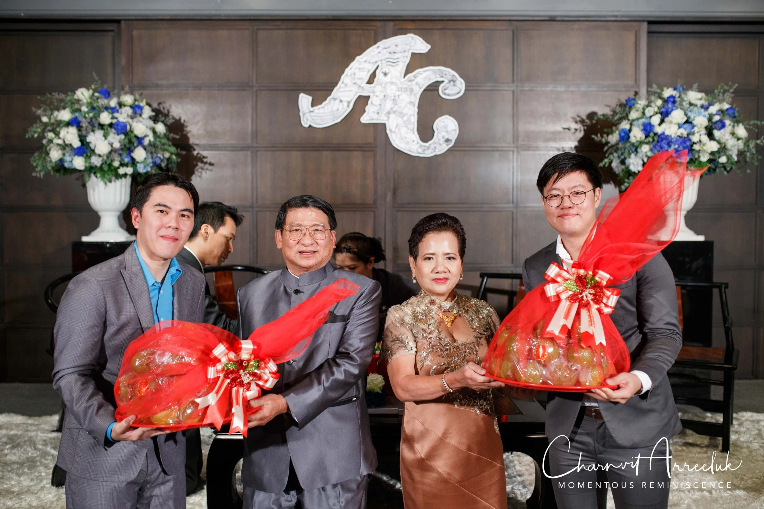 Gae Vit Engagement-267_Resize.jpg