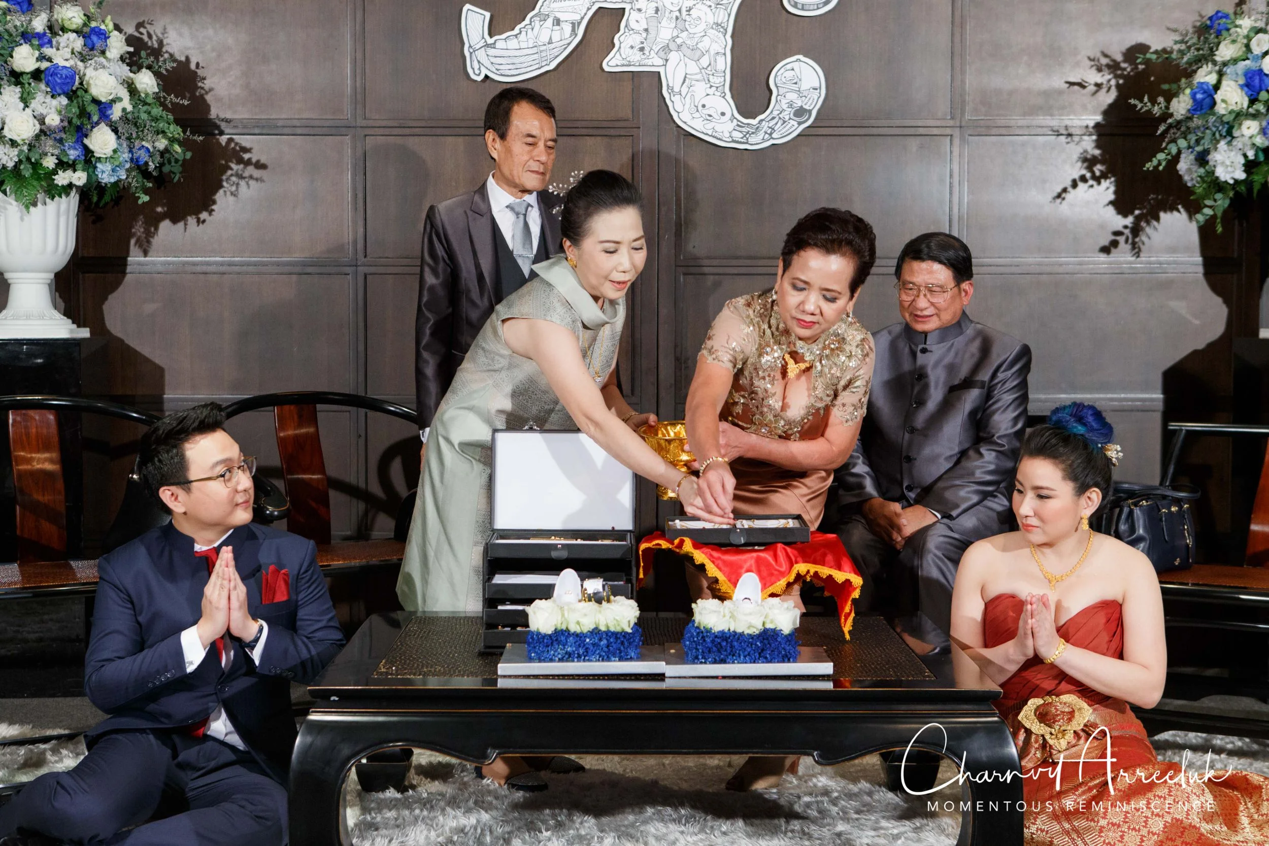 Gae Vit Engagement-337_Resize.jpg