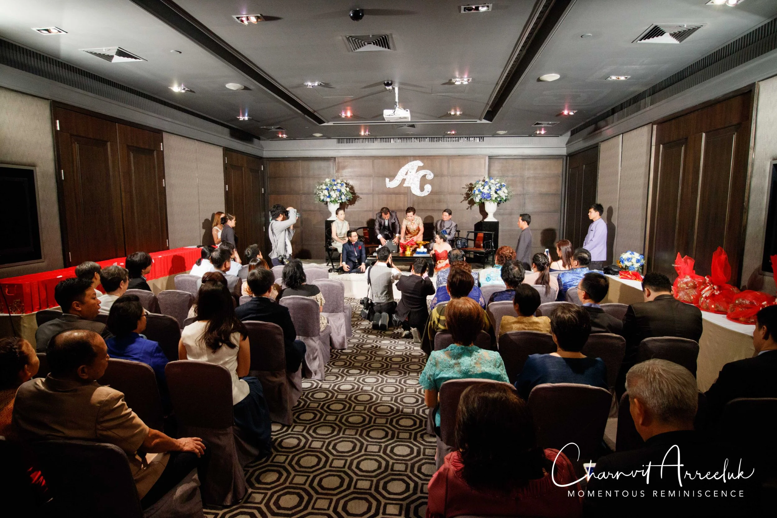 Gae Vit Engagement-350_Resize.jpg