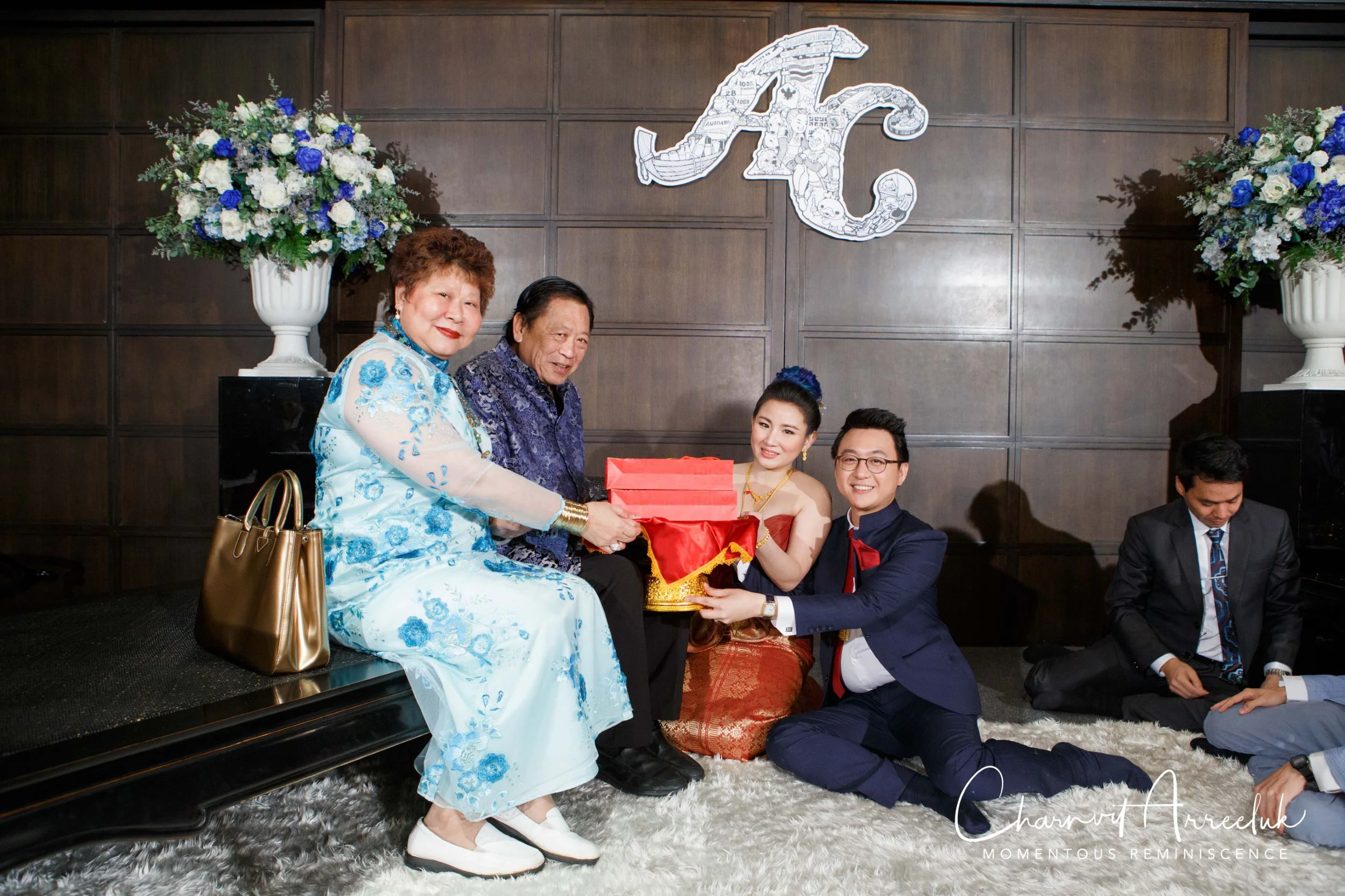 Gae Vit Engagement-593_Resize.jpg