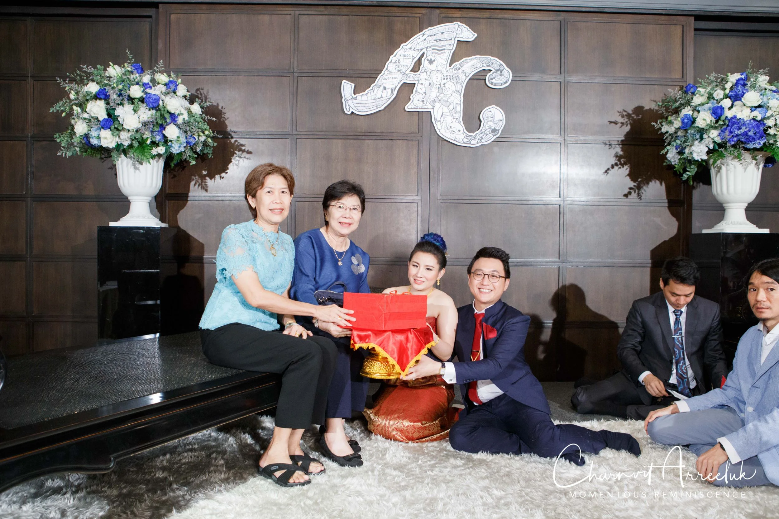 Gae Vit Engagement-662_Resize.jpg