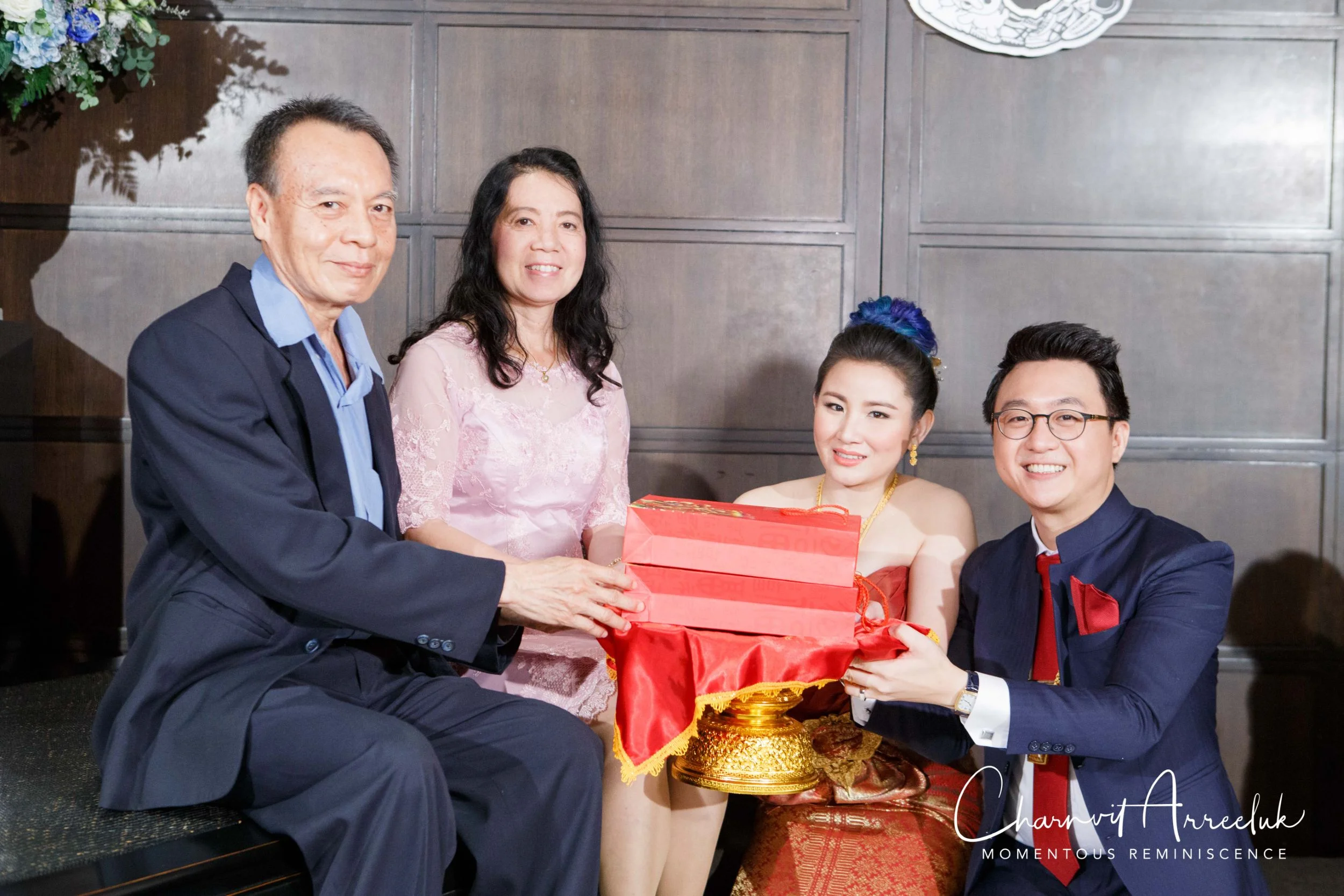 Gae Vit Engagement-696_Resize.jpg