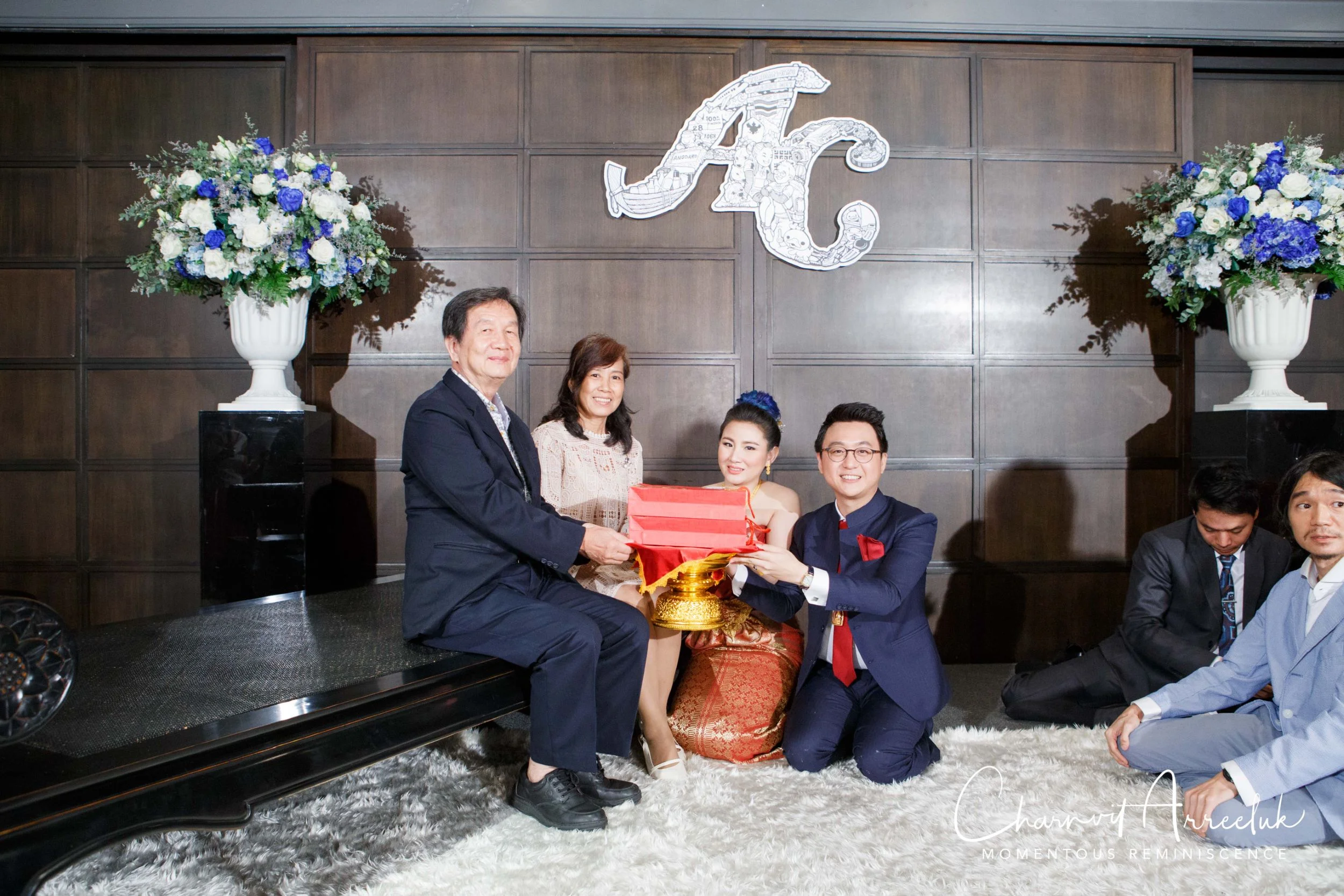 Gae Vit Engagement-709_Resize.jpg