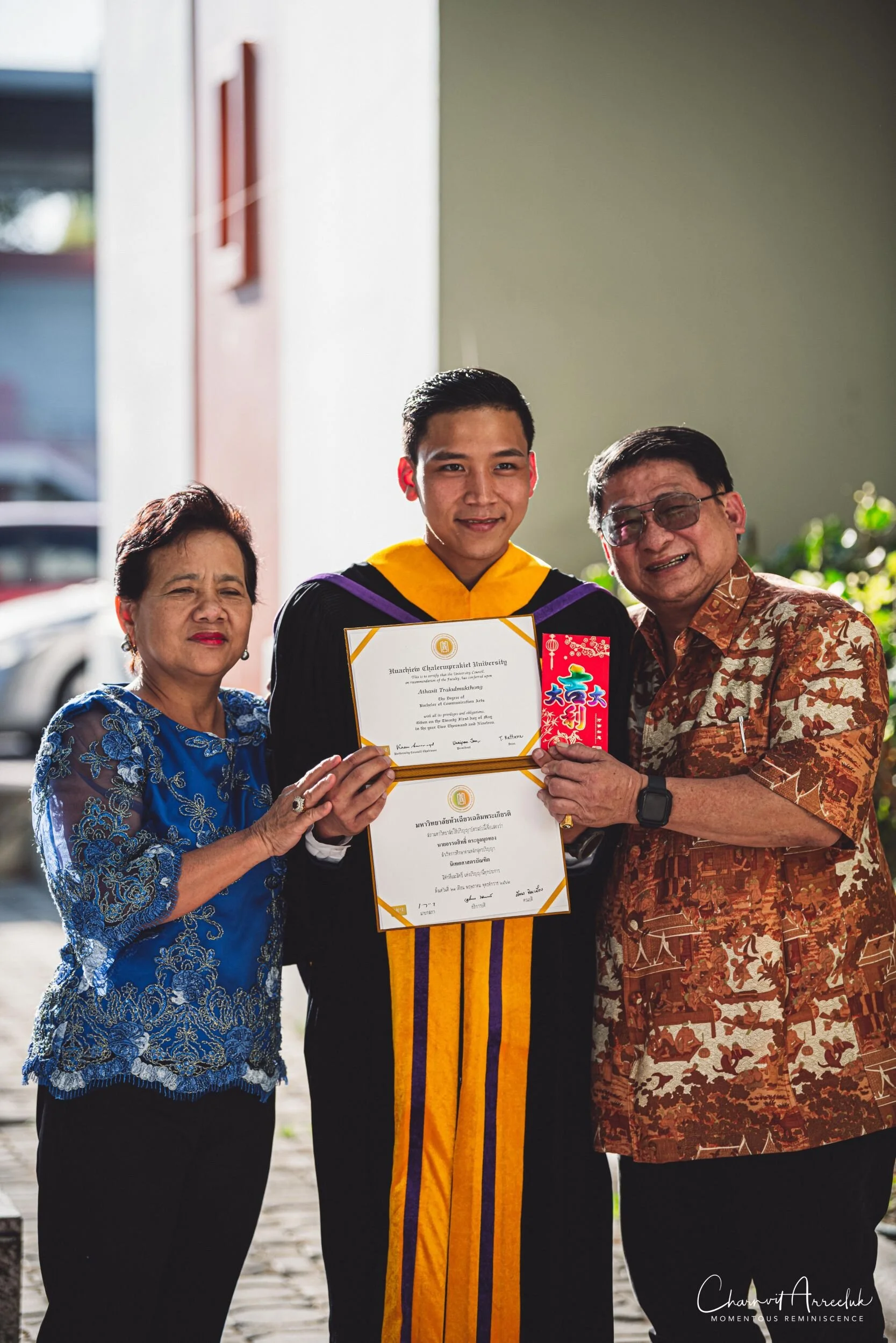 2020-02-06 - Eik's Bachelor Graduation-6_Resize.jpg