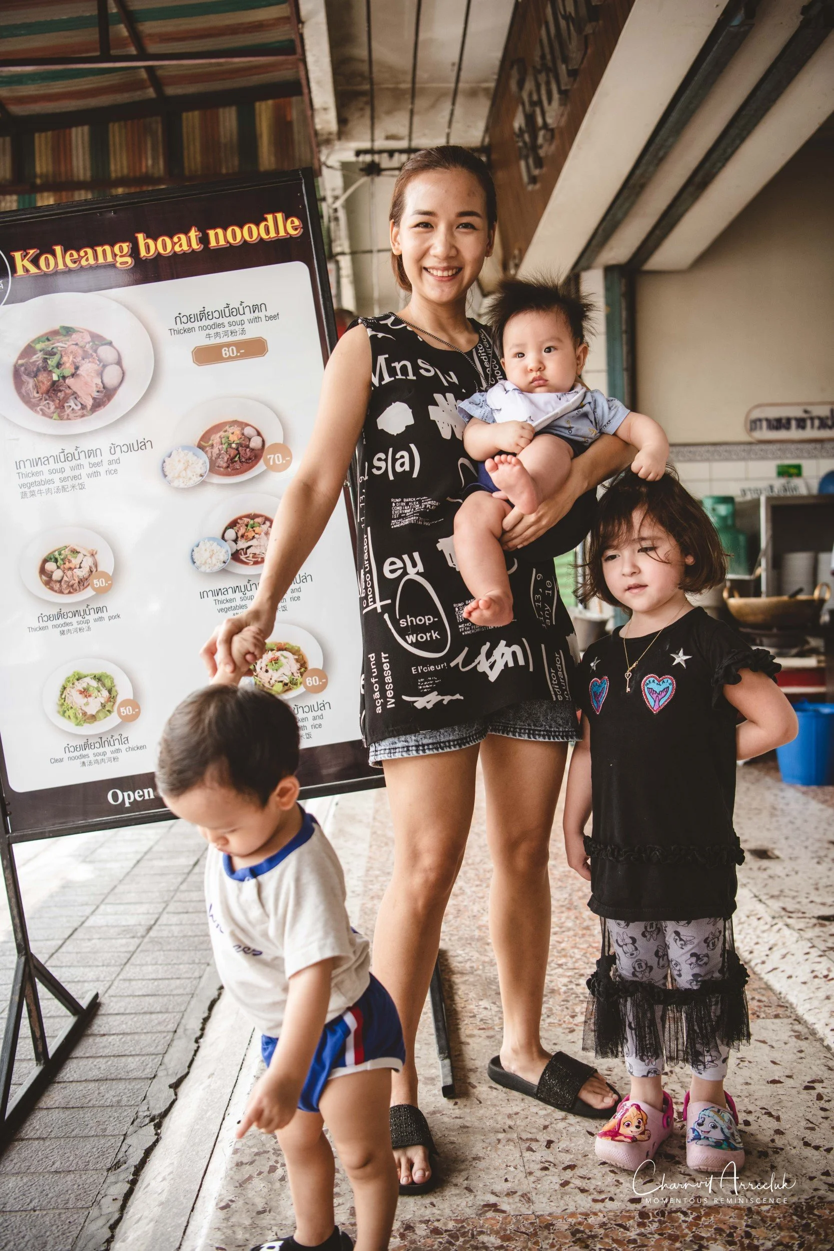 2021-11-03 - Chiang Mai with Gae Family-125 (Squarespace).jpg