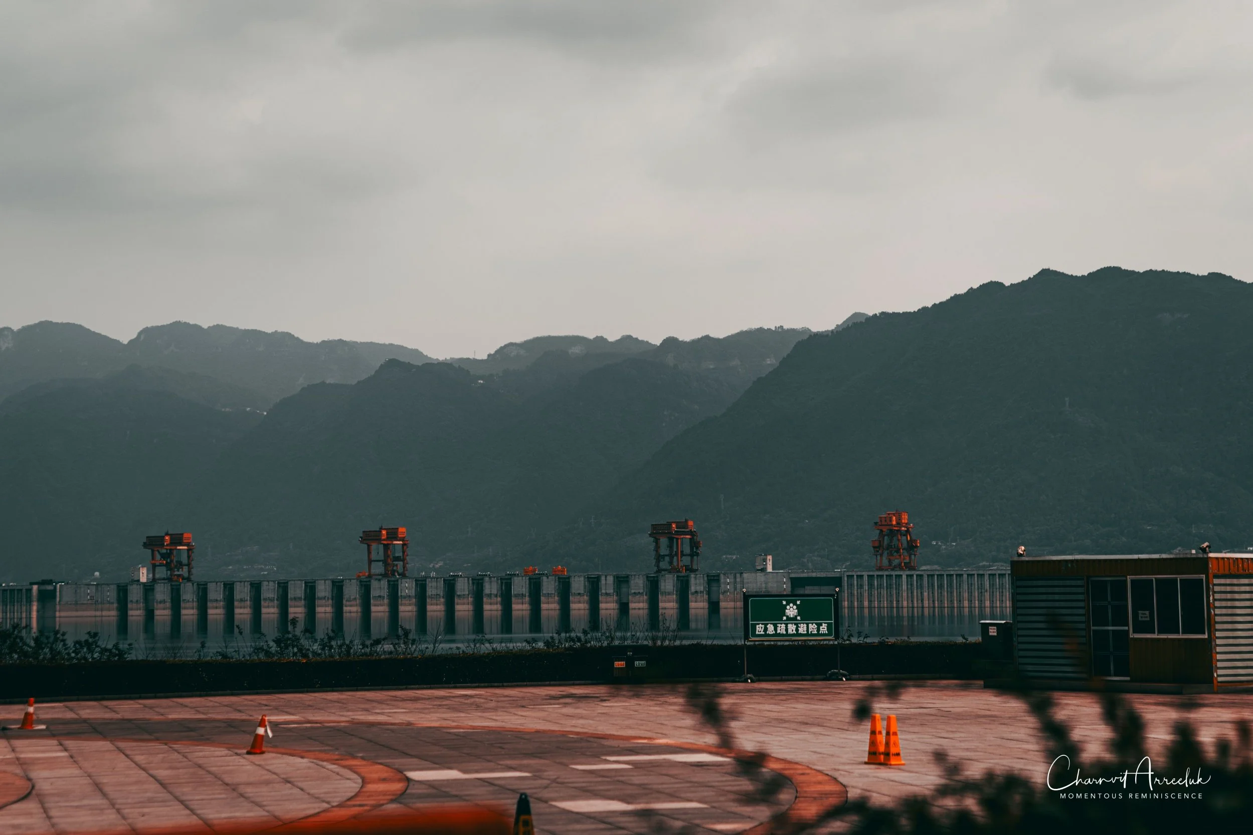 2024-10-14 - China Jangjiajia-63 (Squarespace).jpg