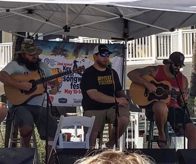 Really missed Key West this year! Here is one from 2017 with @channingwilson &amp; @lukecombs @bmi #thisguykiddin 📷: @nikkisaurini