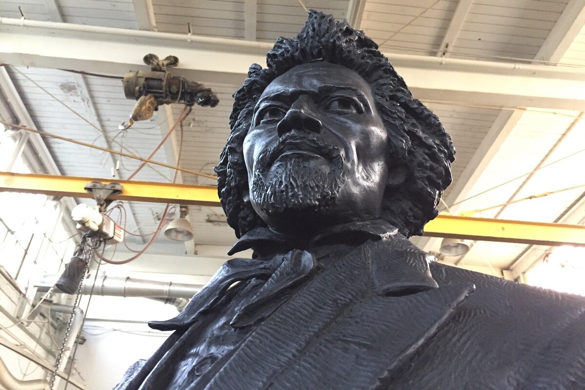 7 Statue Upward.jpg