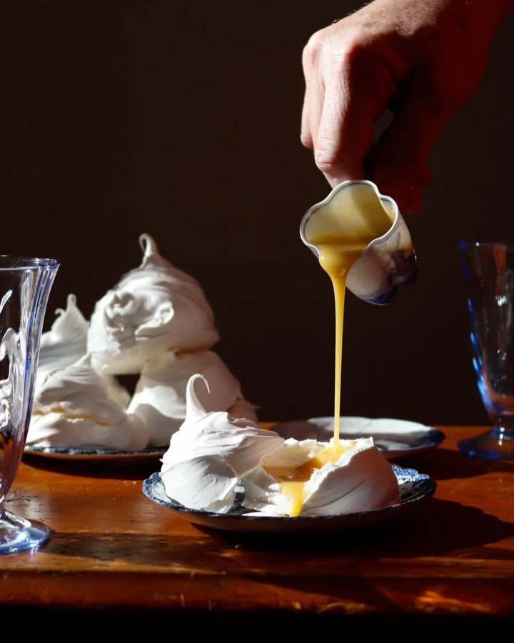 I didn&rsquo;t realize my love for meringue until I became the owner of a stand mixer a little over a year ago. Maybe it&rsquo;s the amusement that comes with the extravagant shapes and volume possible with just a few humble egg whites and sugar, but