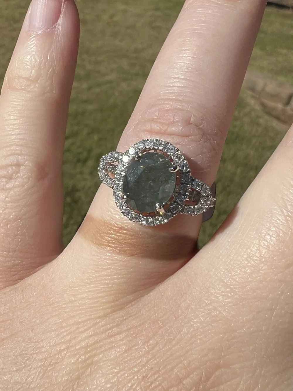 Why Is My Gold Ring Turning My Finger Black?