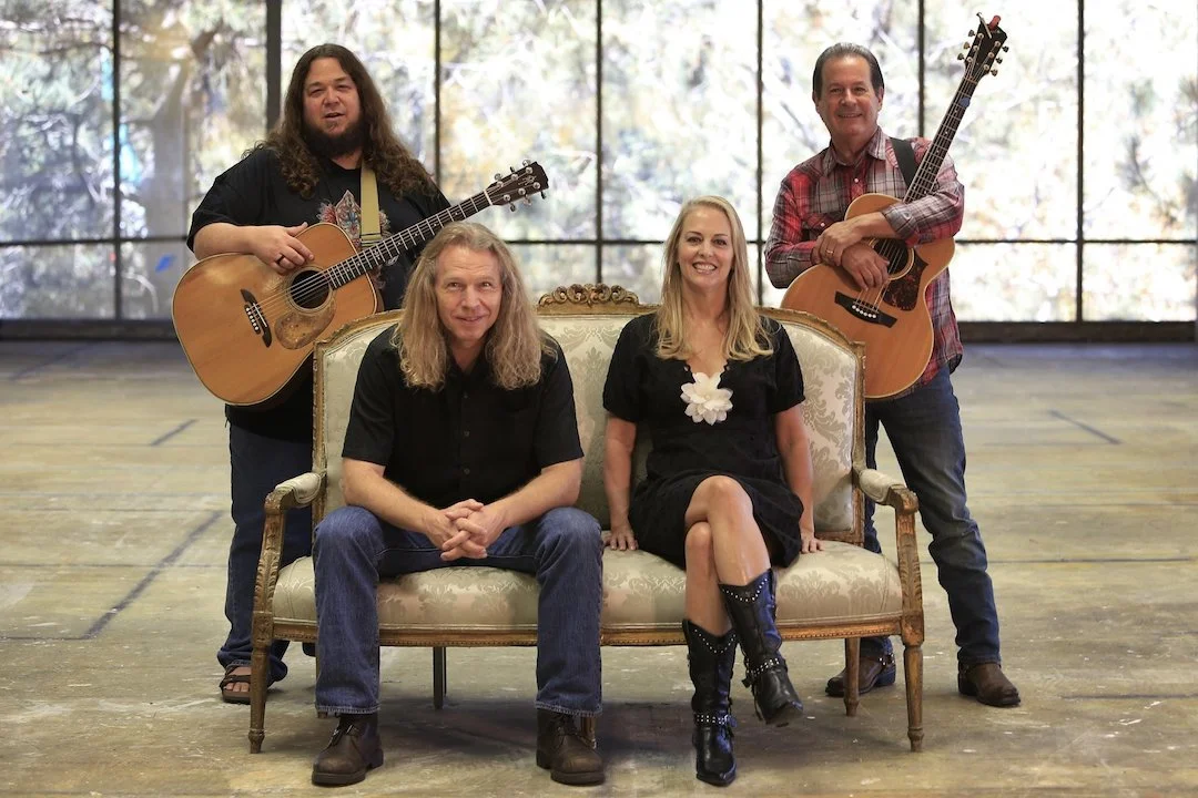 sdut-berkley-hart-selis-twang-memorable-debut-2014oct08.jpg