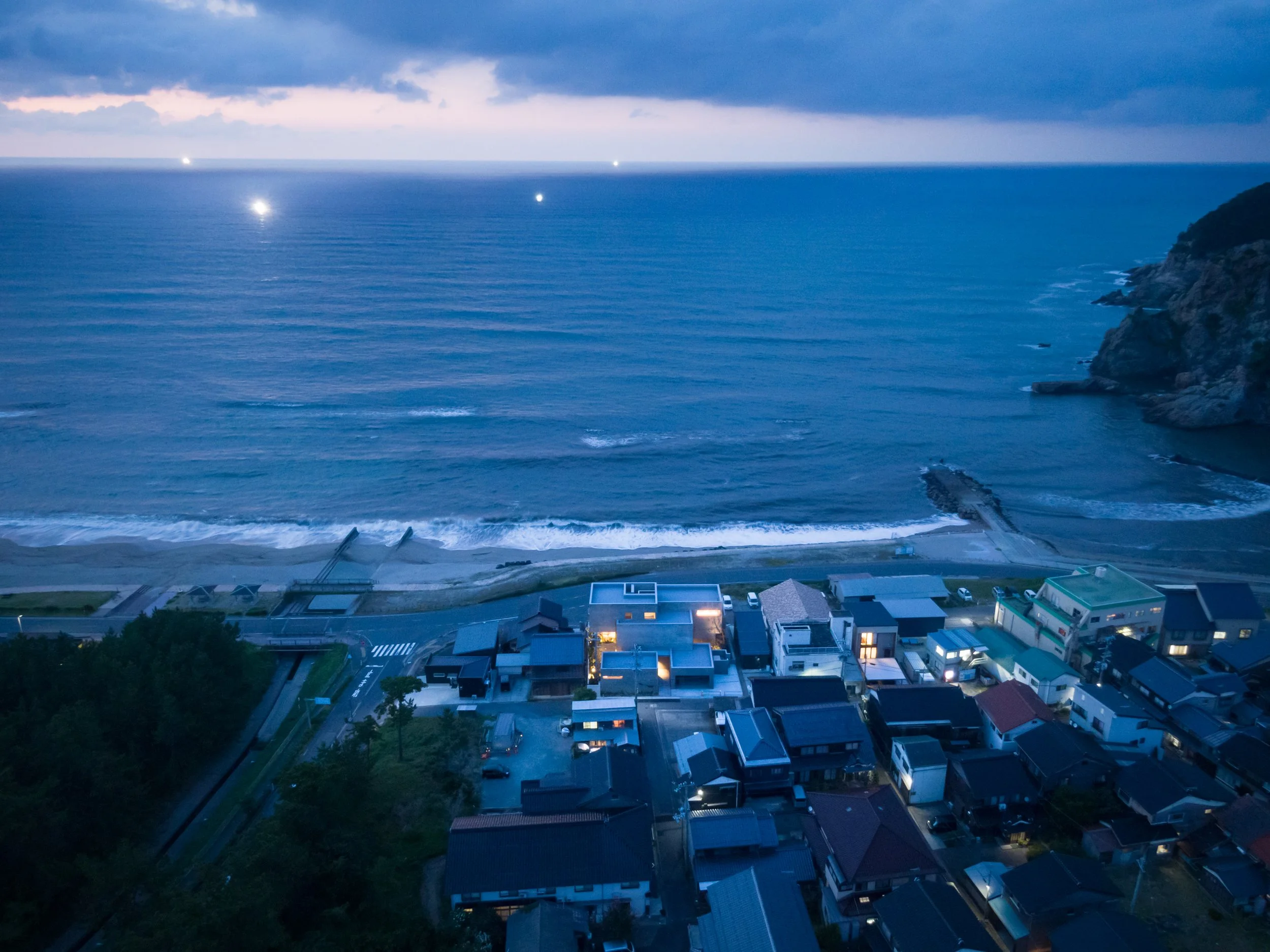 Photo_A_house_on_the_Rias_Coast_8.jpg