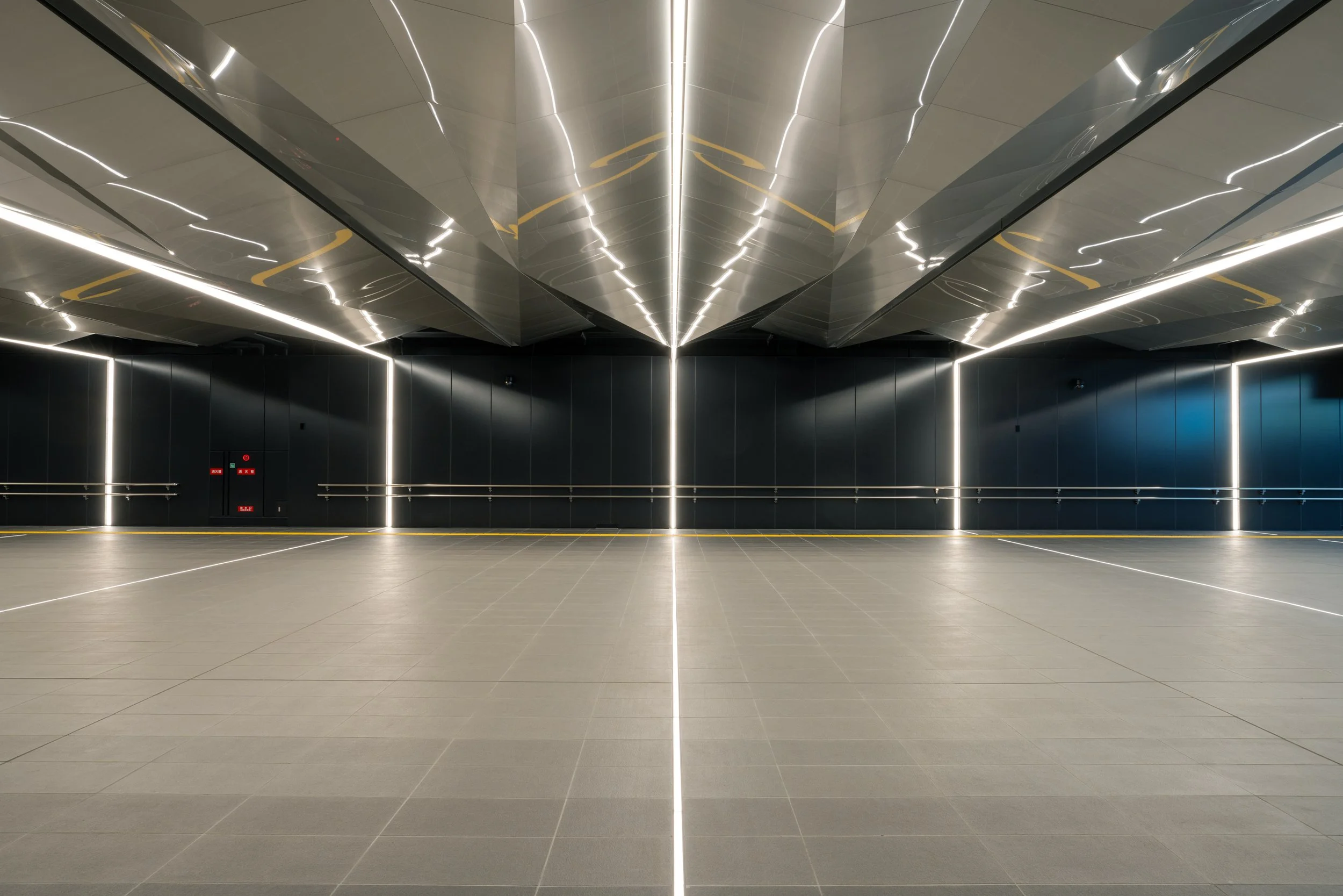 Yumeshima Station_Photo8.jpg