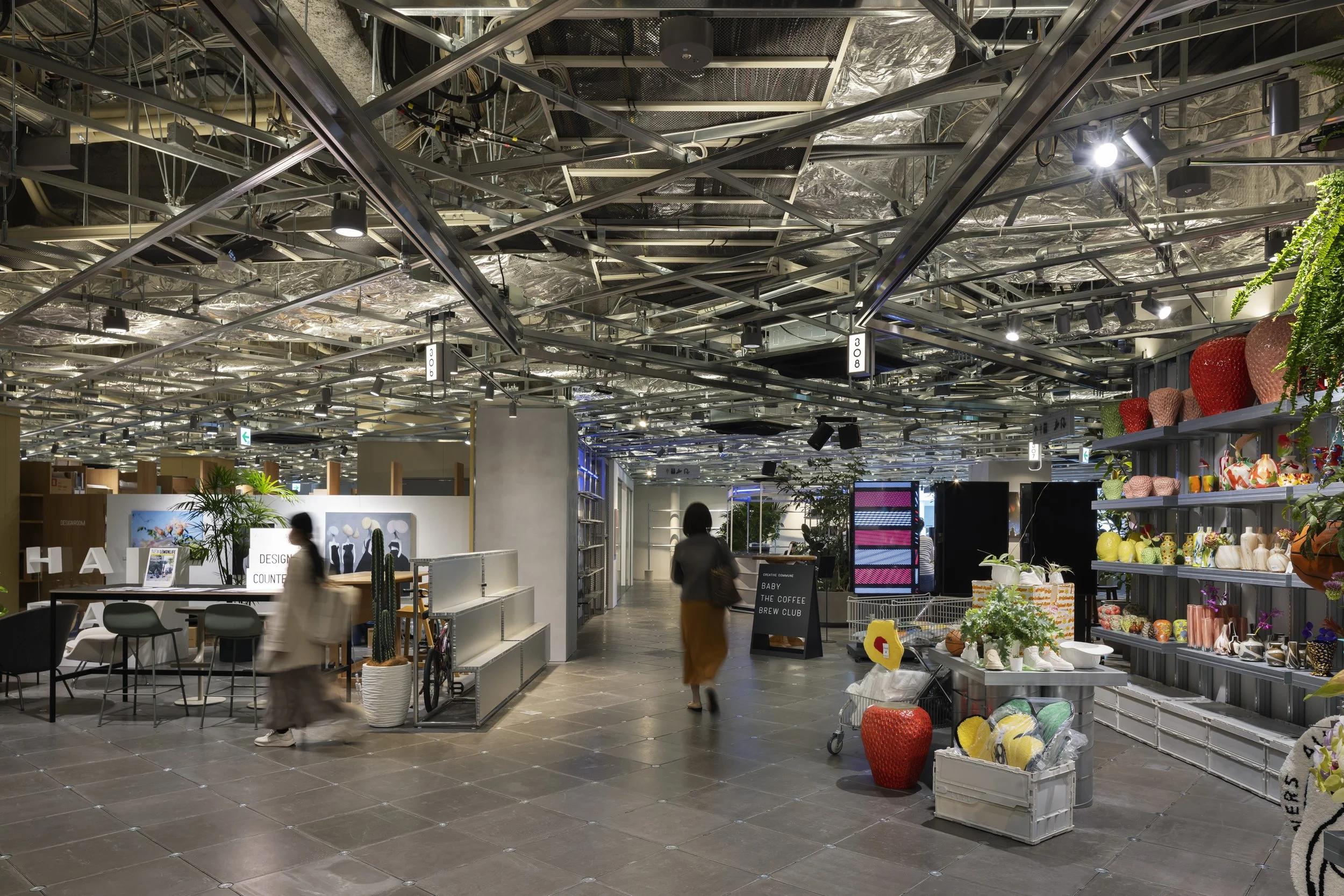 03_3F_PUBLIC_COMPANY_AREA.jpg